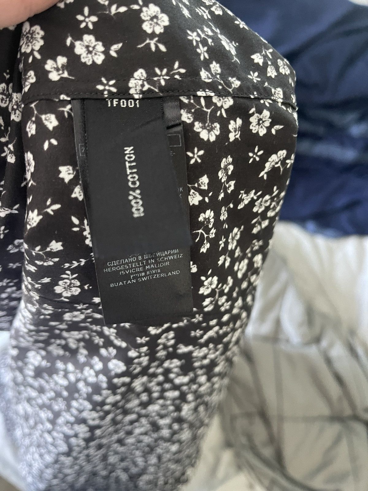 Tom Ford Tom Ford black collared shirt with floral pattern Size US M / EU 48-50 / 2 - 4 Thumbnail
