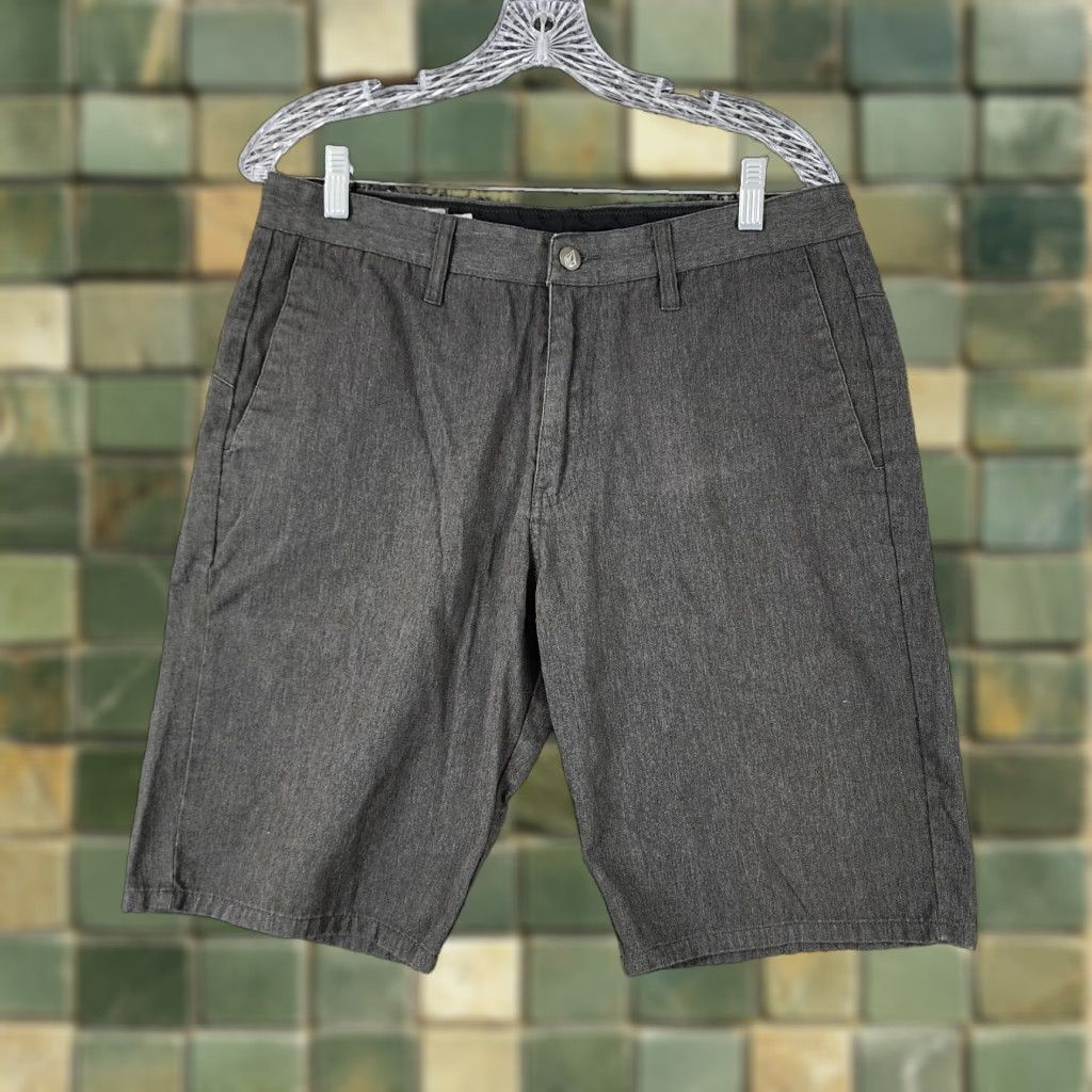 Volcom VOLCOM Chino Shorts Mens Size 32 Gray Size US 32 / EU 48 - 1 Thumbnail