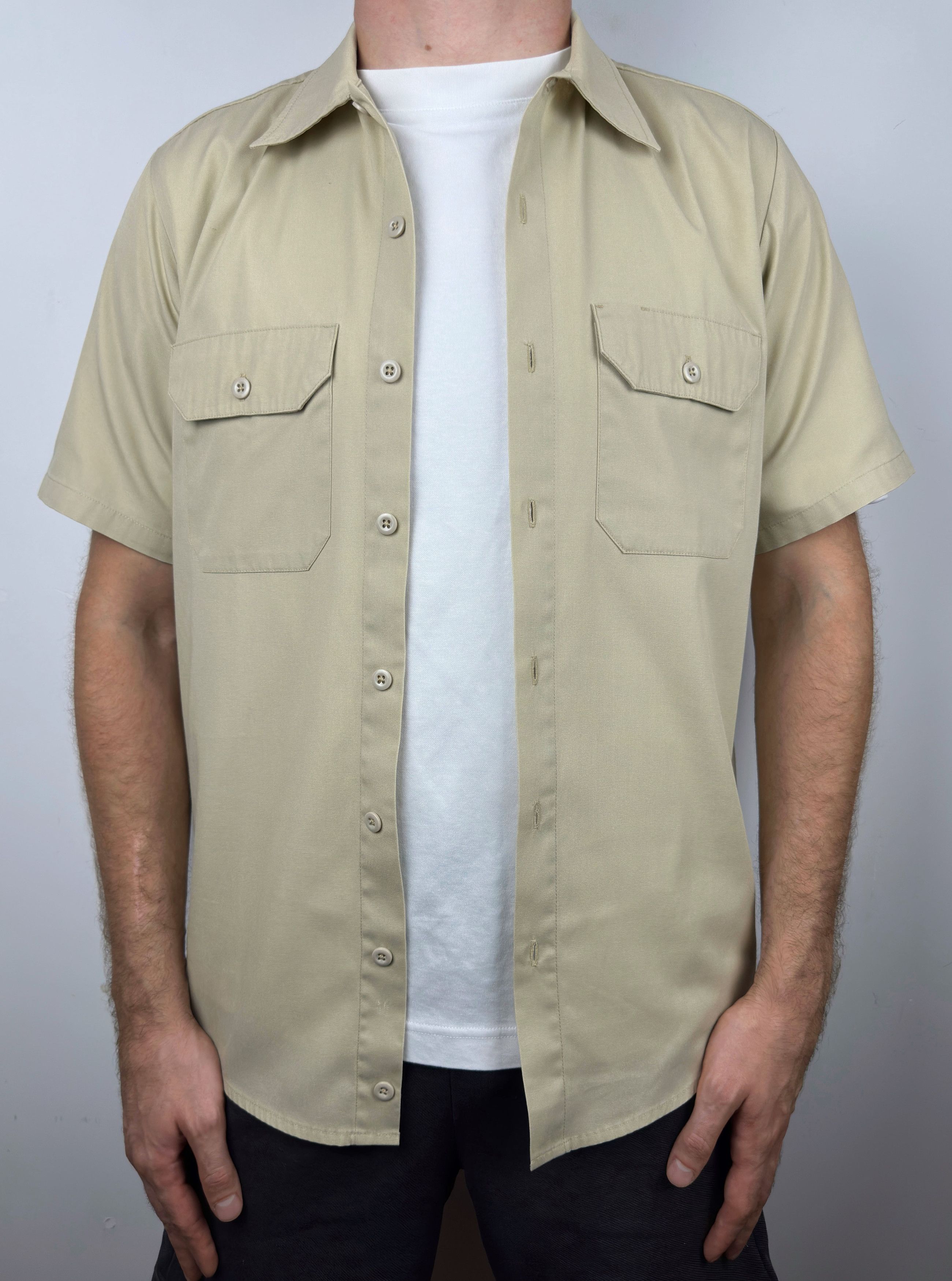 Carhartt Vintage Carhartt Pocket Short Sleeve Button Up Workwear 90s Size US L / EU 52-54 / 3 - 2 Thumbnail