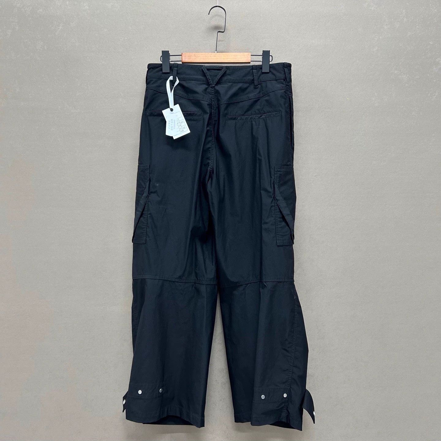 Bottega Veneta Bottega Veneta black belted cargo pants 48 99 new Size US 32 / EU 48 - 2 Thumbnail