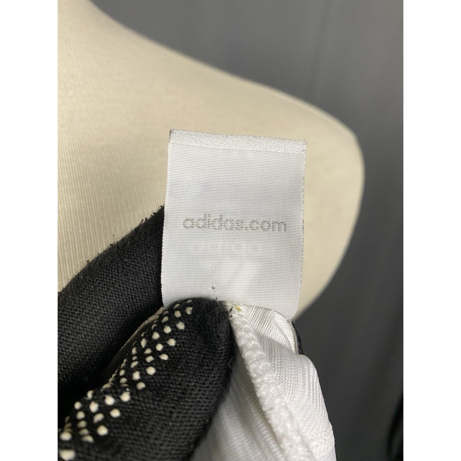 Adidas Beckham Real Madrid Adidas White 2004 Jersey Size S Size US S / EU 44-46 / 1 - 16 Thumbnail