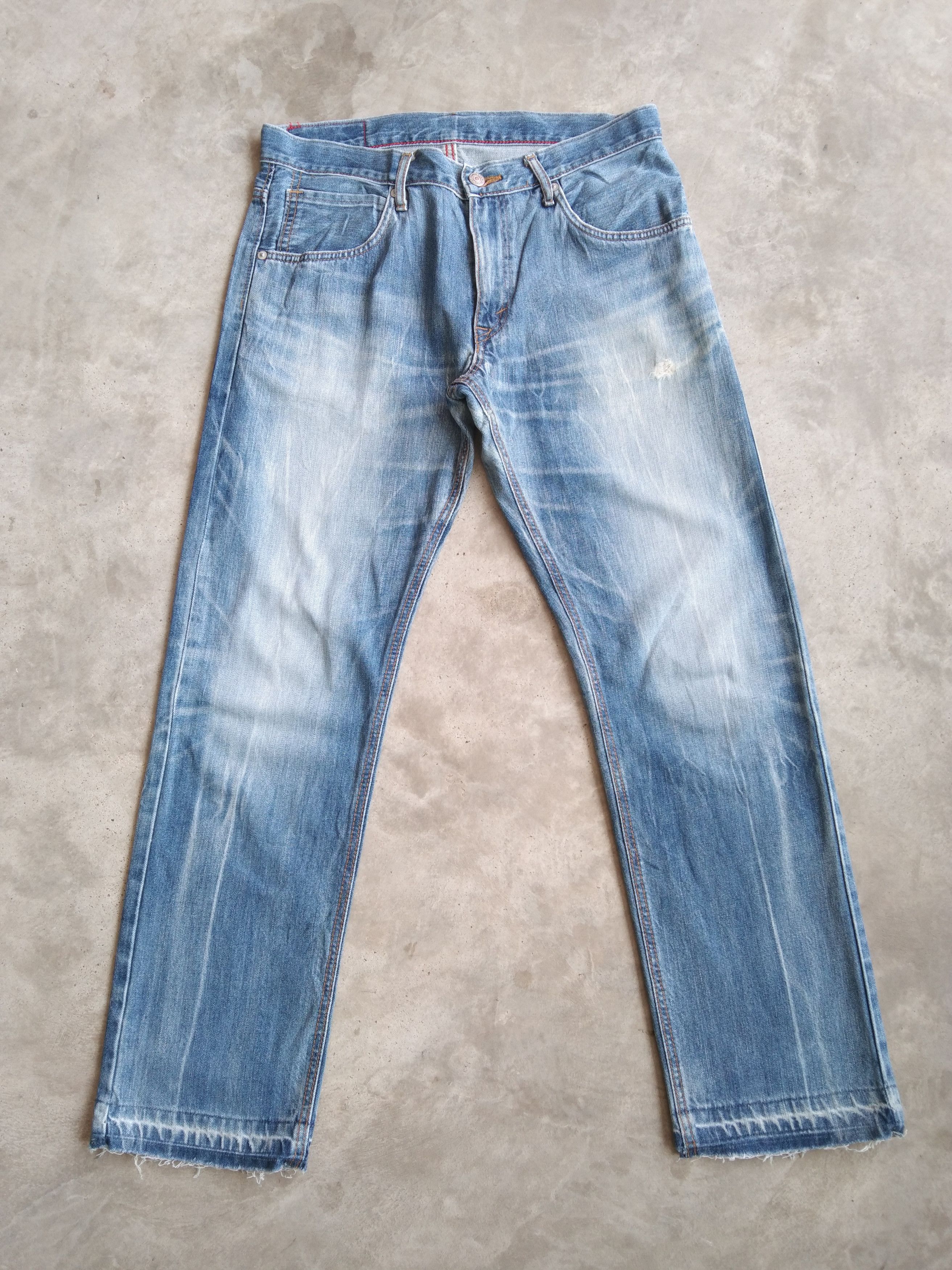 Japanese Brand Vintage Faded Blue Edwin Released Hem Distressed Jeans 31x29 Size US 31 - 1 Thumbnail