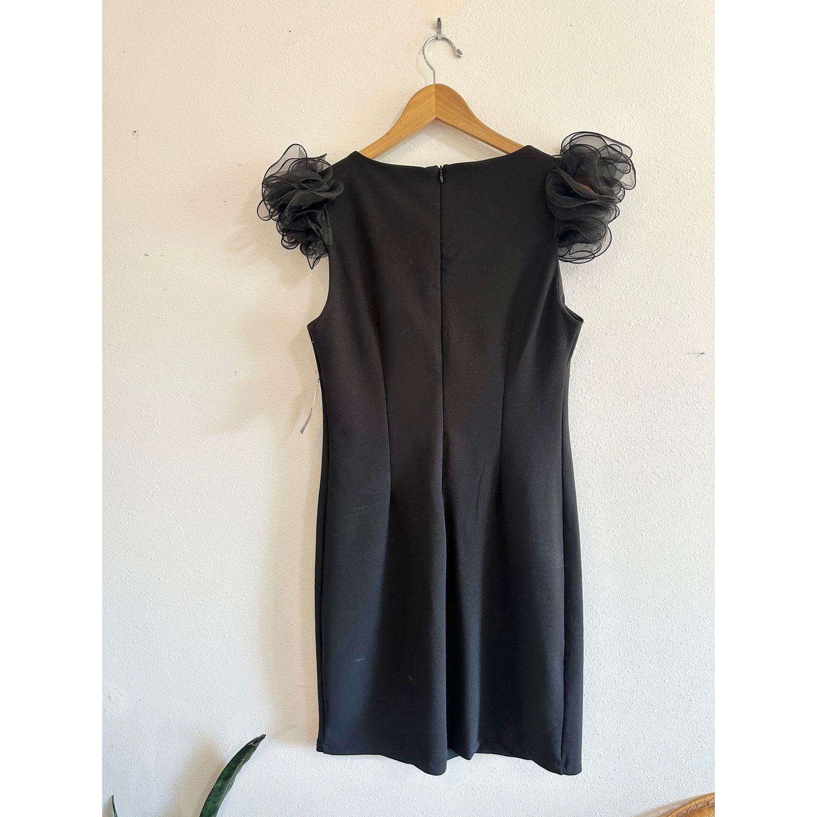 Other NWT Glamour Puff Shoulder Black Cocktail Dress size 6 Size M / US 6-8 / IT 42-44 - 10 Thumbnail
