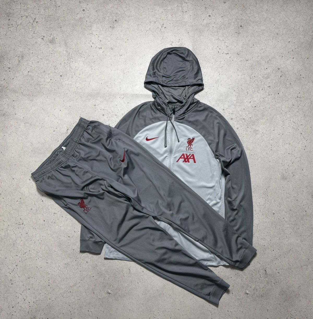 Nike Nike FC Liverpool Football Track Suit Zip Hoodie & Pants Size US L / EU 52-54 / 3 - 2 Thumbnail