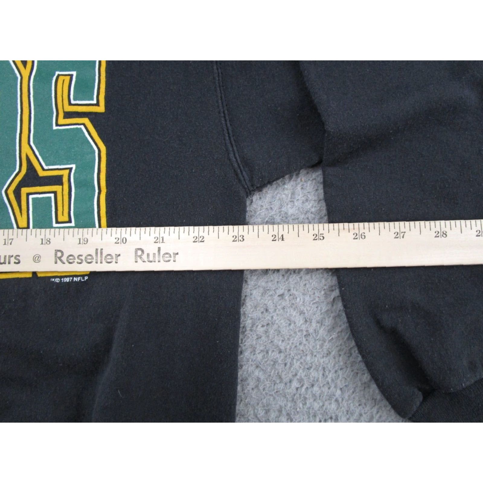 Hanes VINTAGE Hanes Green Bay Packers 1997 Spell Out Pullover Crewneck Sweatshirt L Mens Black 90s Football Sports Hooded Size US L / EU 52-54 / 3 - 6 Thumbnail