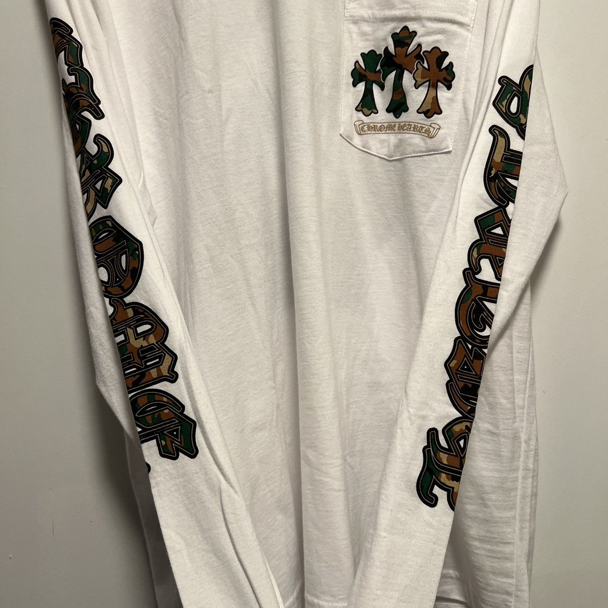 Chrome Hearts Chrome Hearts Camo Horseshoe L/S White Size US L / EU 52-54 / 3 - 7 Thumbnail