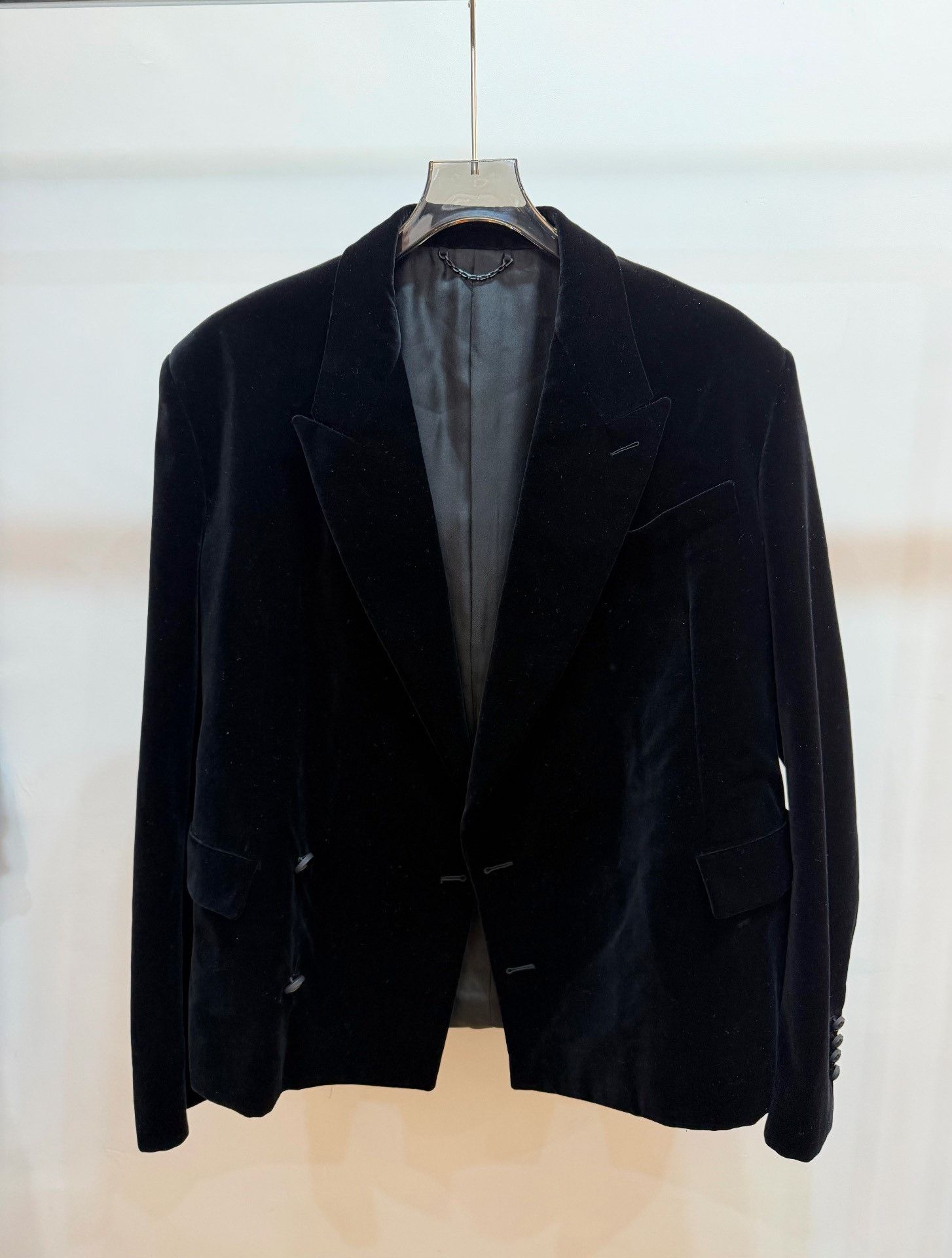 Louis Vuitton Louis Vuitton Formal Black Suit 52 Men Size 40R - 1 Thumbnail