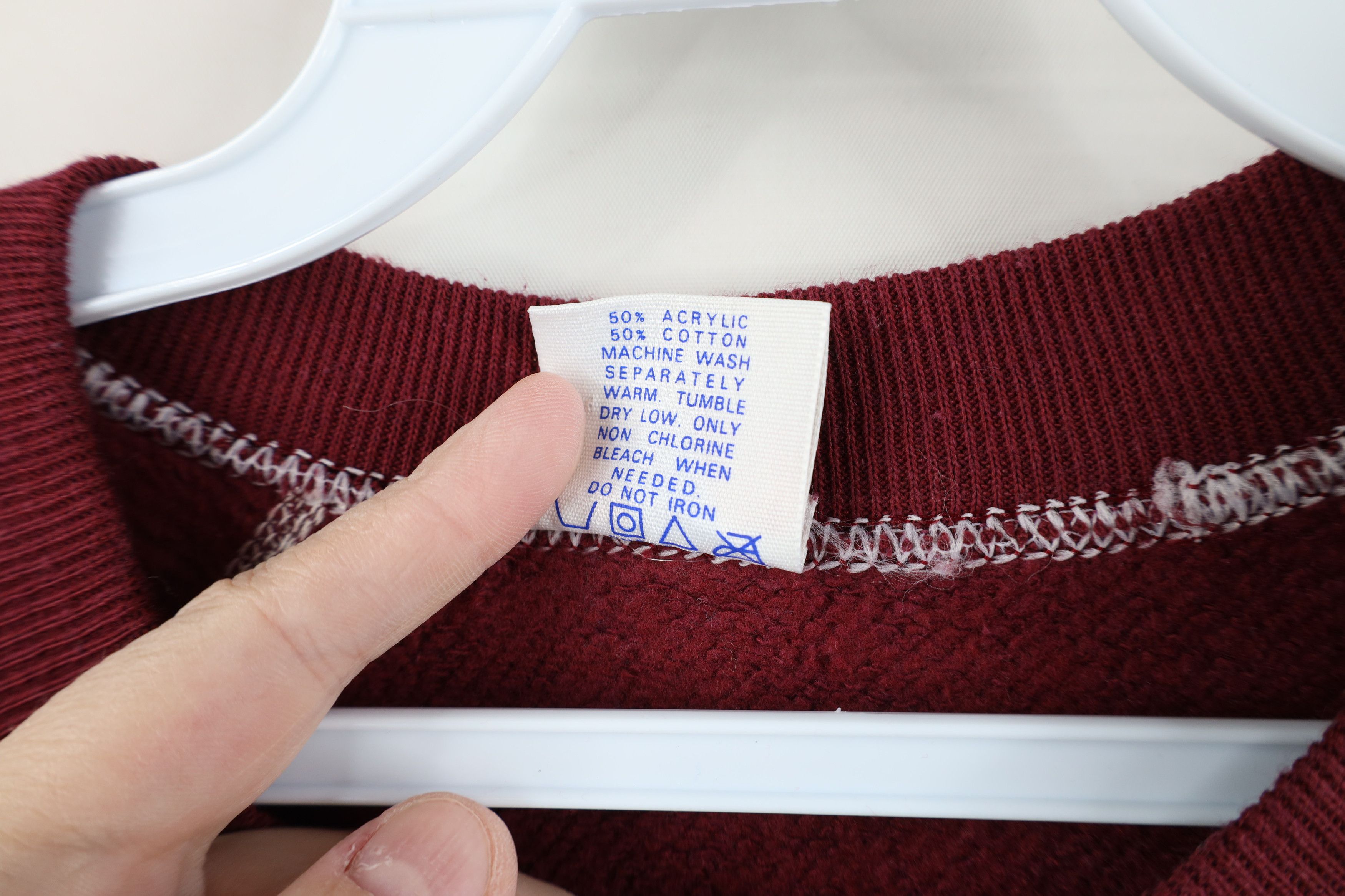 Vintage Vintage 70s 80s Streetwear Raglan Sweatshirt Burgundy USA Size L / US 10 / IT 46 - 6 Thumbnail