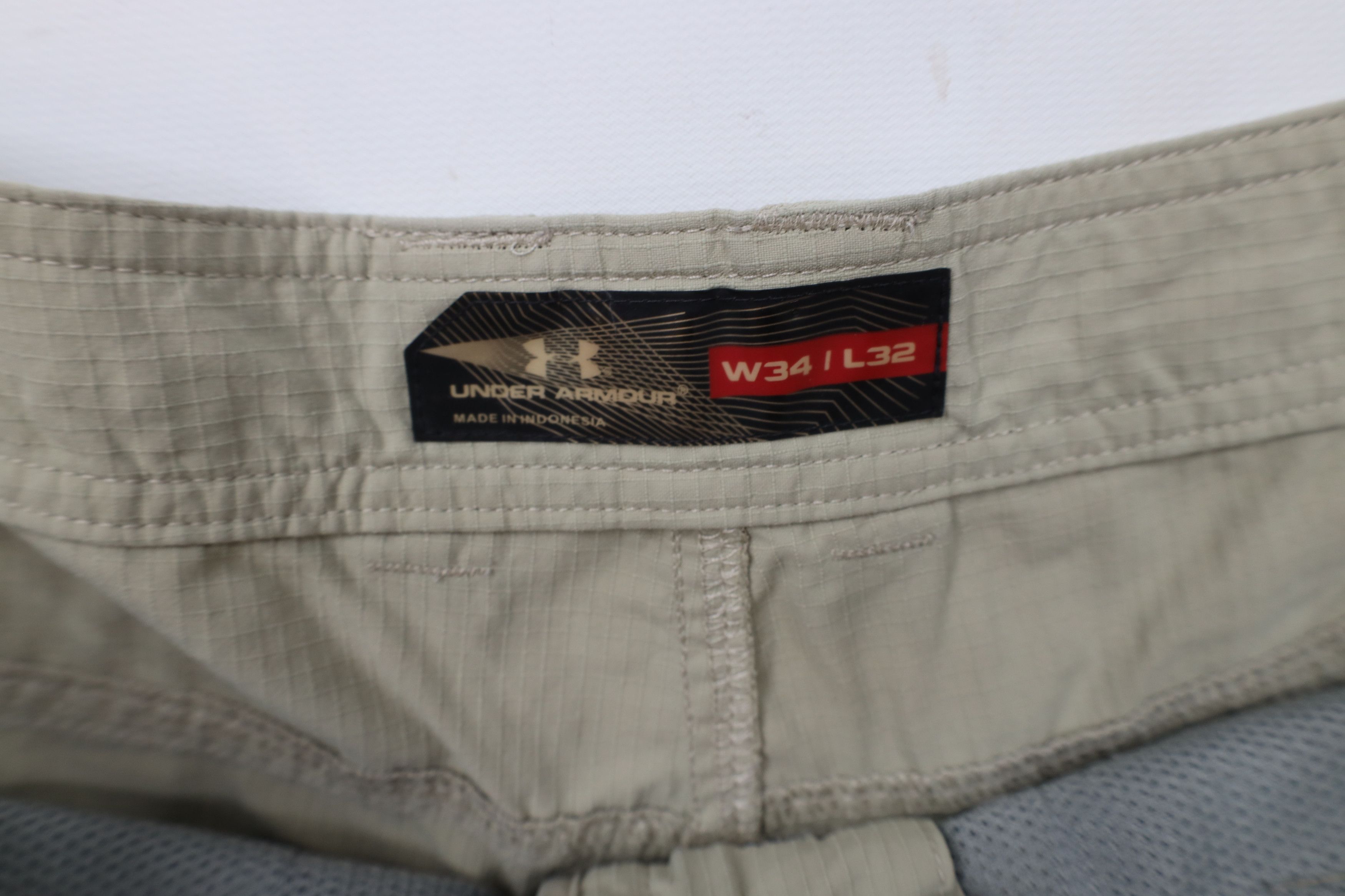 Under Armour × Vintage Vintage Under Armour Ripstop Baggy Cargo Shorts Beige Size US 34 / EU 50 - 10 Thumbnail