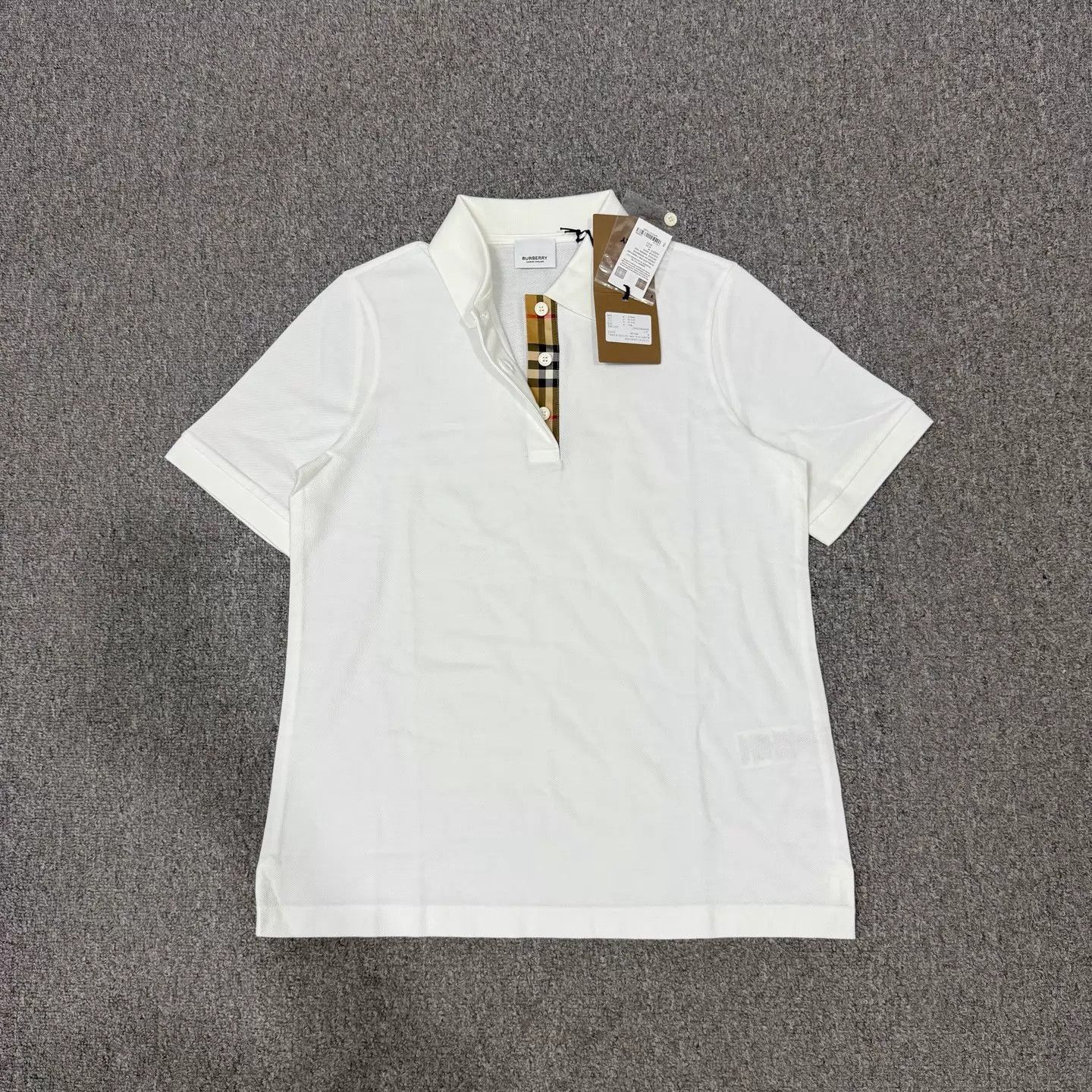 Burberry Burberry White Collar Check Short Sleeve Polo Shirt M Size M / US 6-8 / IT 42-44 - 1 Thumbnail