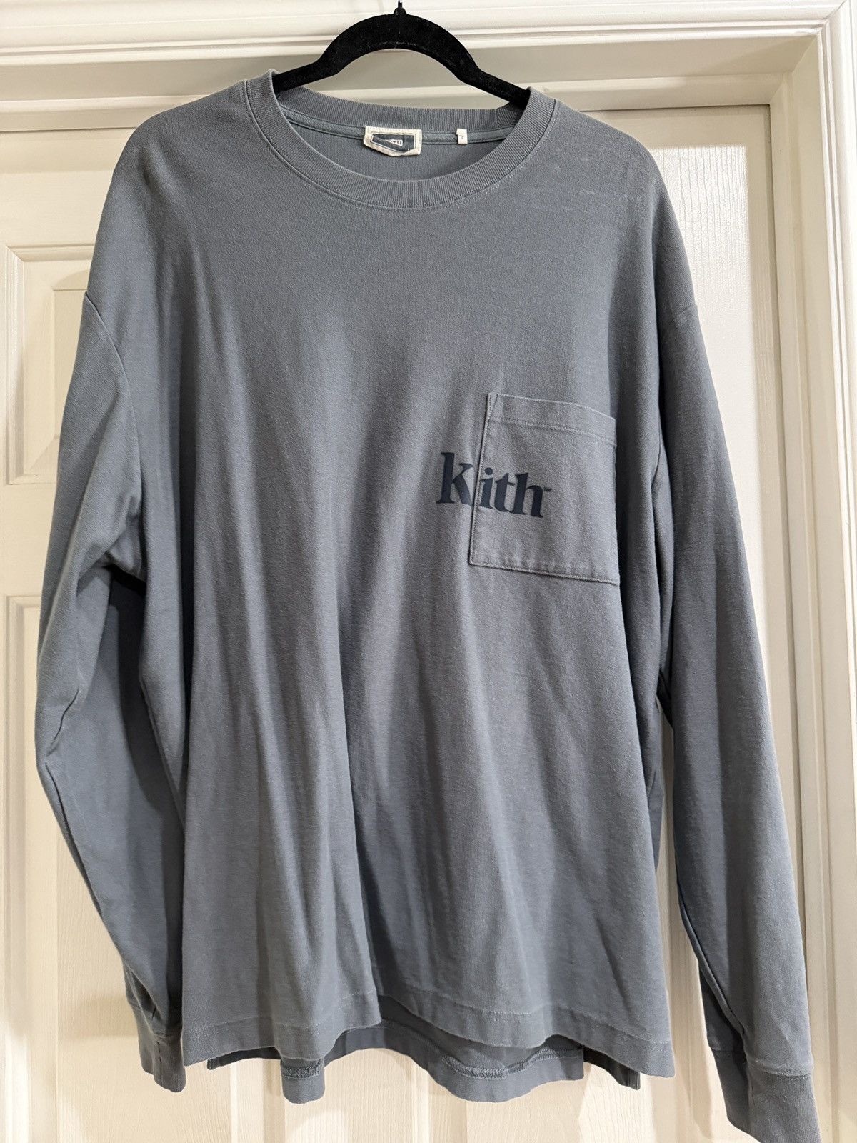 Kith Pocket Ling Sleeve