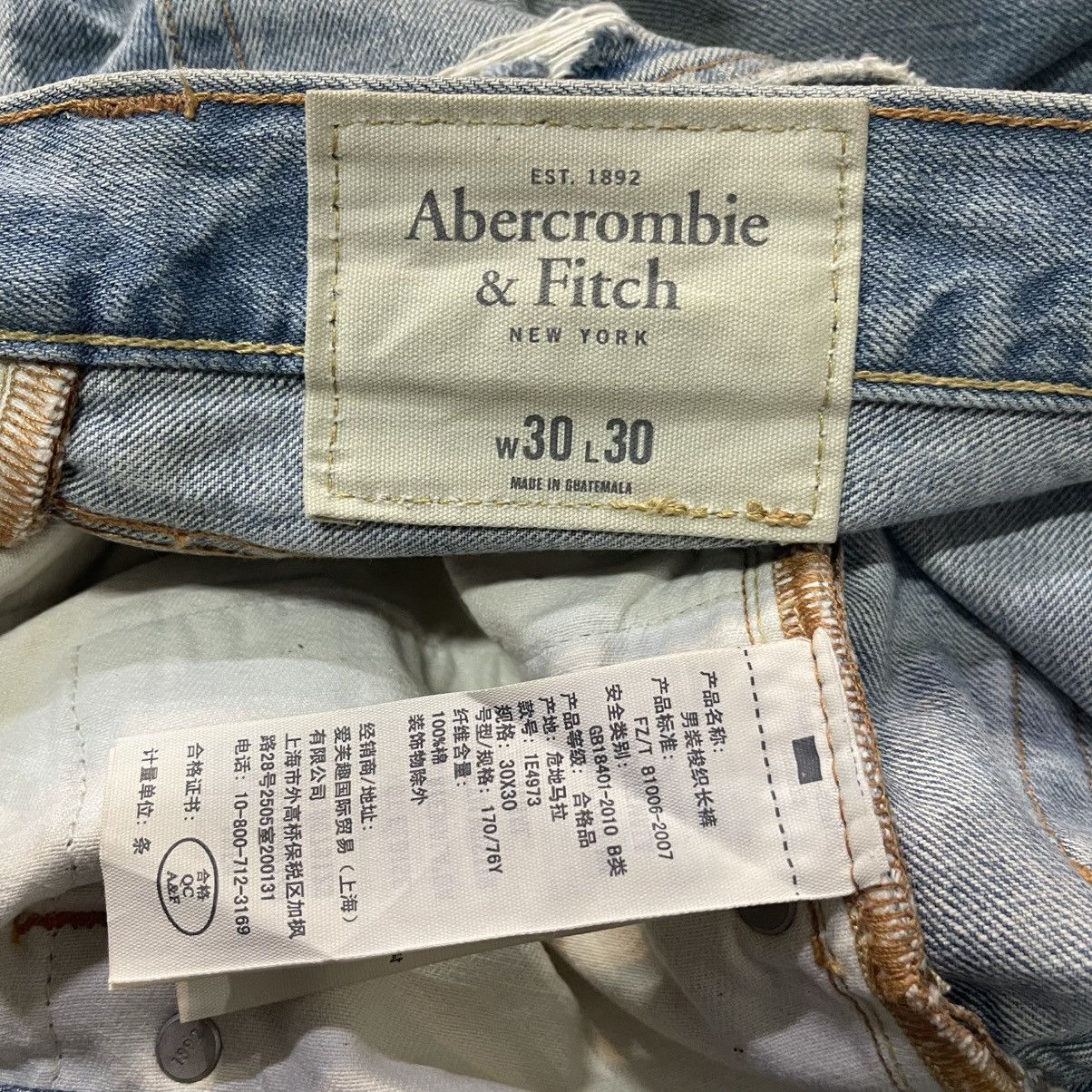 Abercrombie & Fitch Vintage Abercrombie & Fitch Distressed Straight Jeans Size US 30 / EU 46 - 12 Thumbnail