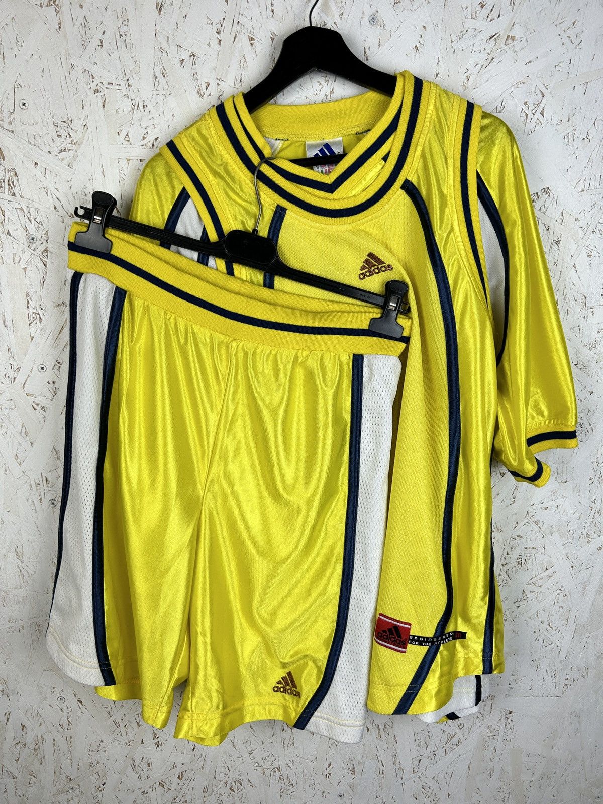 Adidas 90s Adidas Basketball 3 Piece Sportswear Set Size M Size US M / EU 48-50 / 2 - 1 Thumbnail