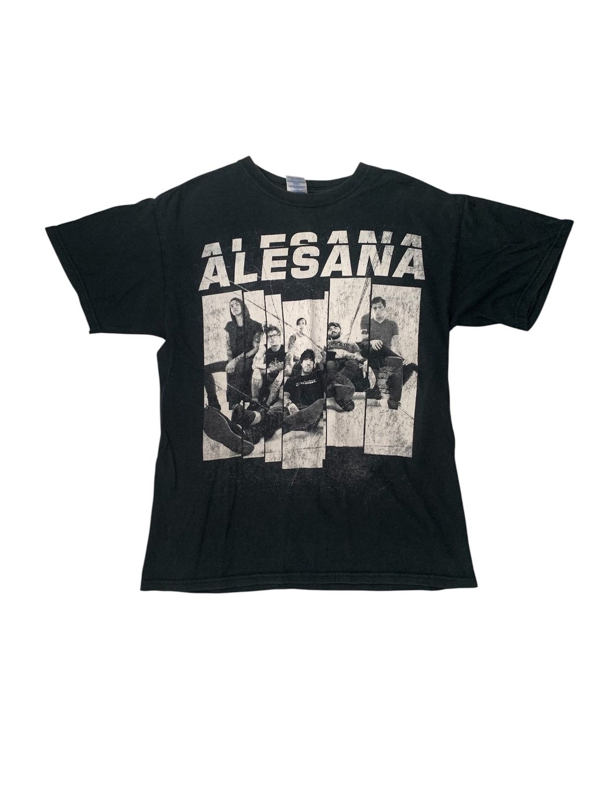 Gildan Alesana Emo band 2000's rare emo band tee Size US M / EU 48-50 / 2 - 1 Thumbnail