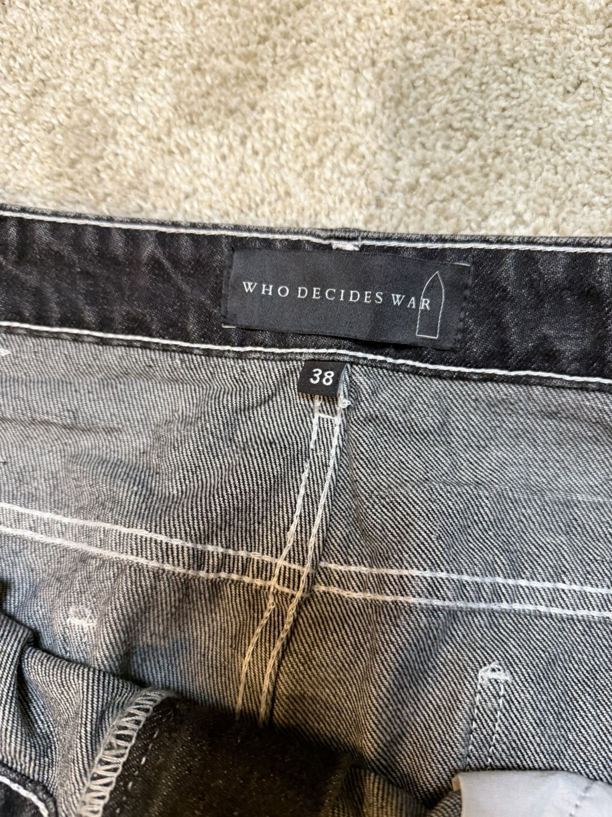 Who Decides War Who Decides War Black Daisy Jeans Size US 38 / EU 54 - 3 Thumbnail