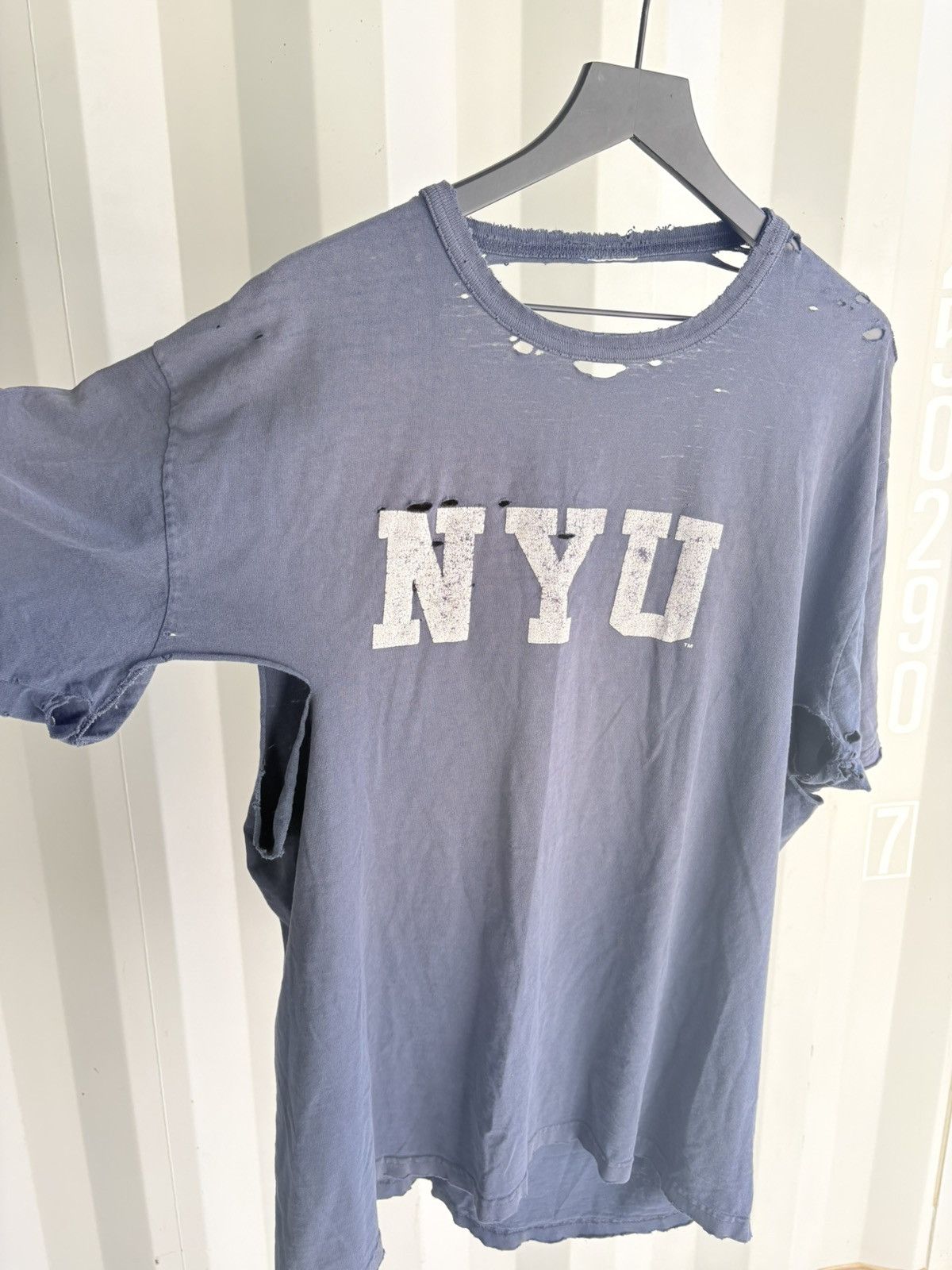 Vintage Vintage NYU Shirt Faded Distressed Thrashed Grunge Band Size US XXL / EU 58 / 5 - 3 Thumbnail