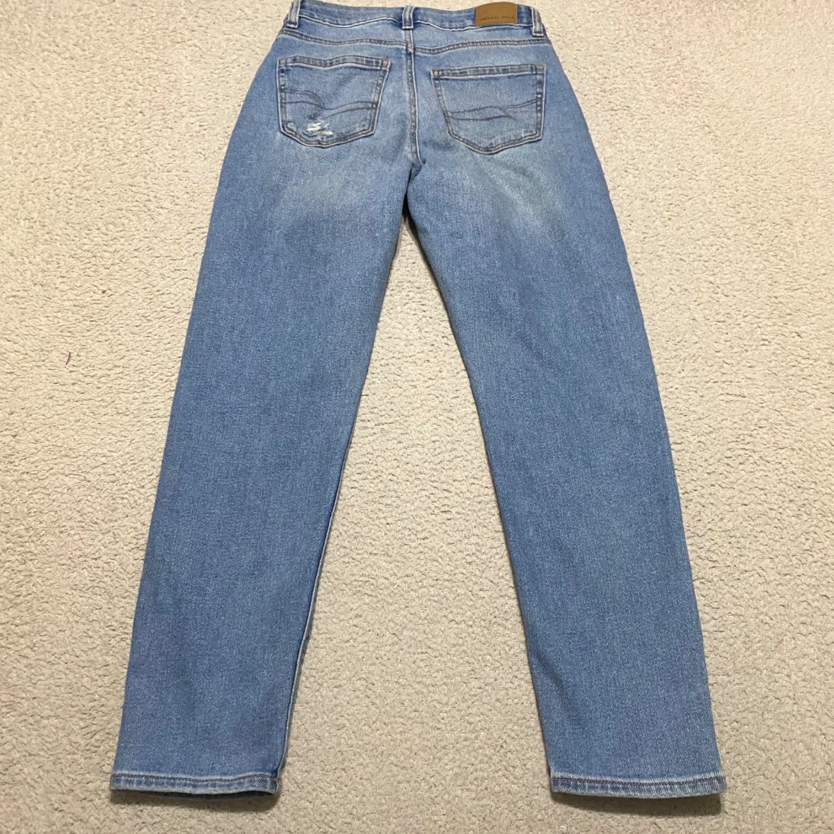 American Eagle Outfitters American Eagle Outfitters Mom Jeans Womens 0P Blue Denim Distressed High Rise Medium Wash Jeans Women Size 25" / US 0 / IT 36 - 2 Thumbnail