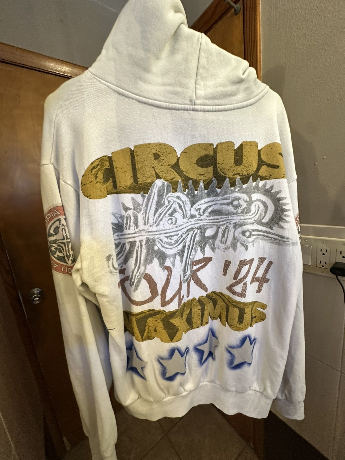 Travis Scott Utopia 2024 Tour Hoodie Size US M / EU 48-50 / 2 - 1 Thumbnail