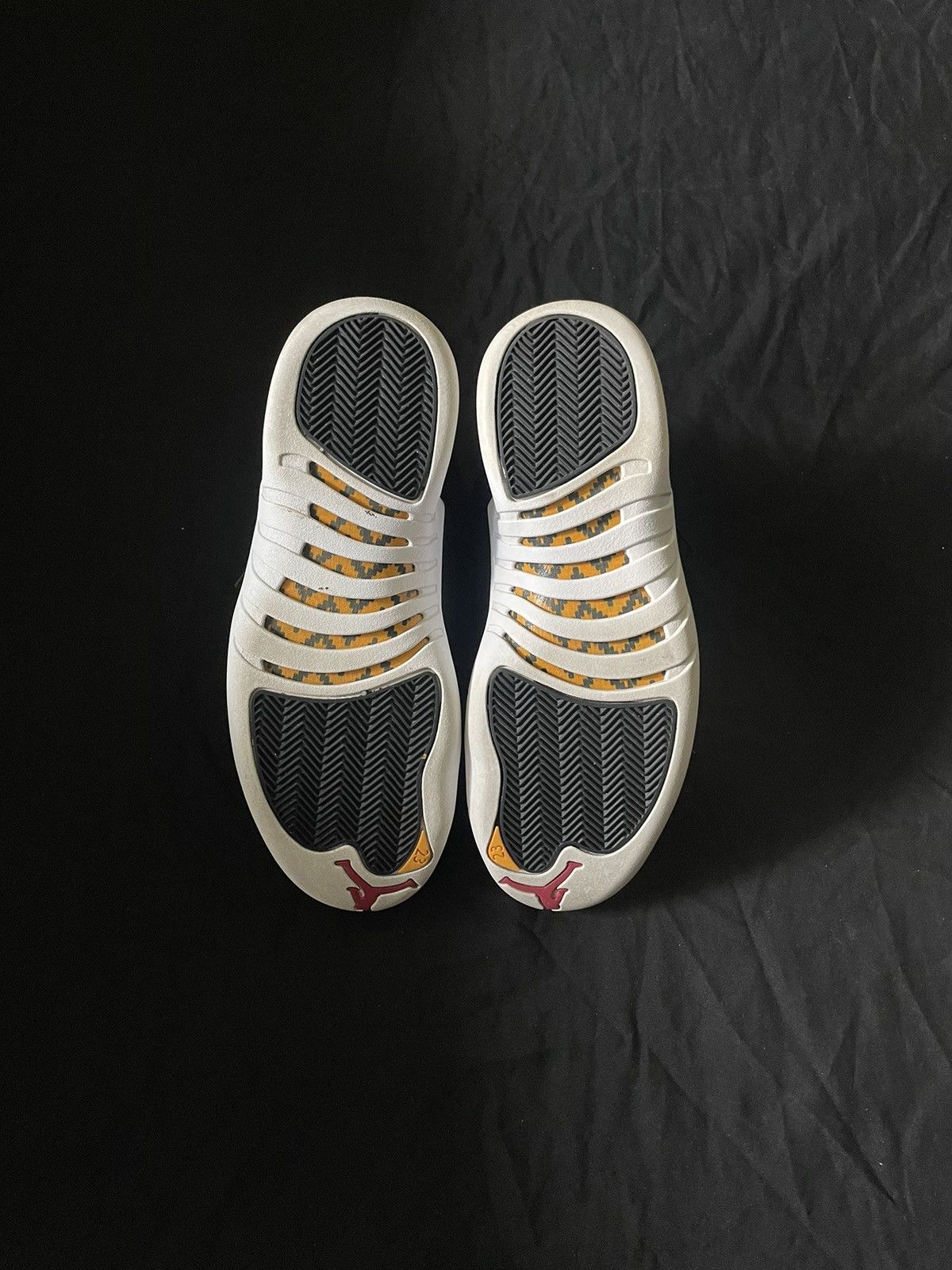 Jordan Brand Jordan 12 Retro Reverse Taxi Size US 9.5 / EU 42-43 - 5 Thumbnail