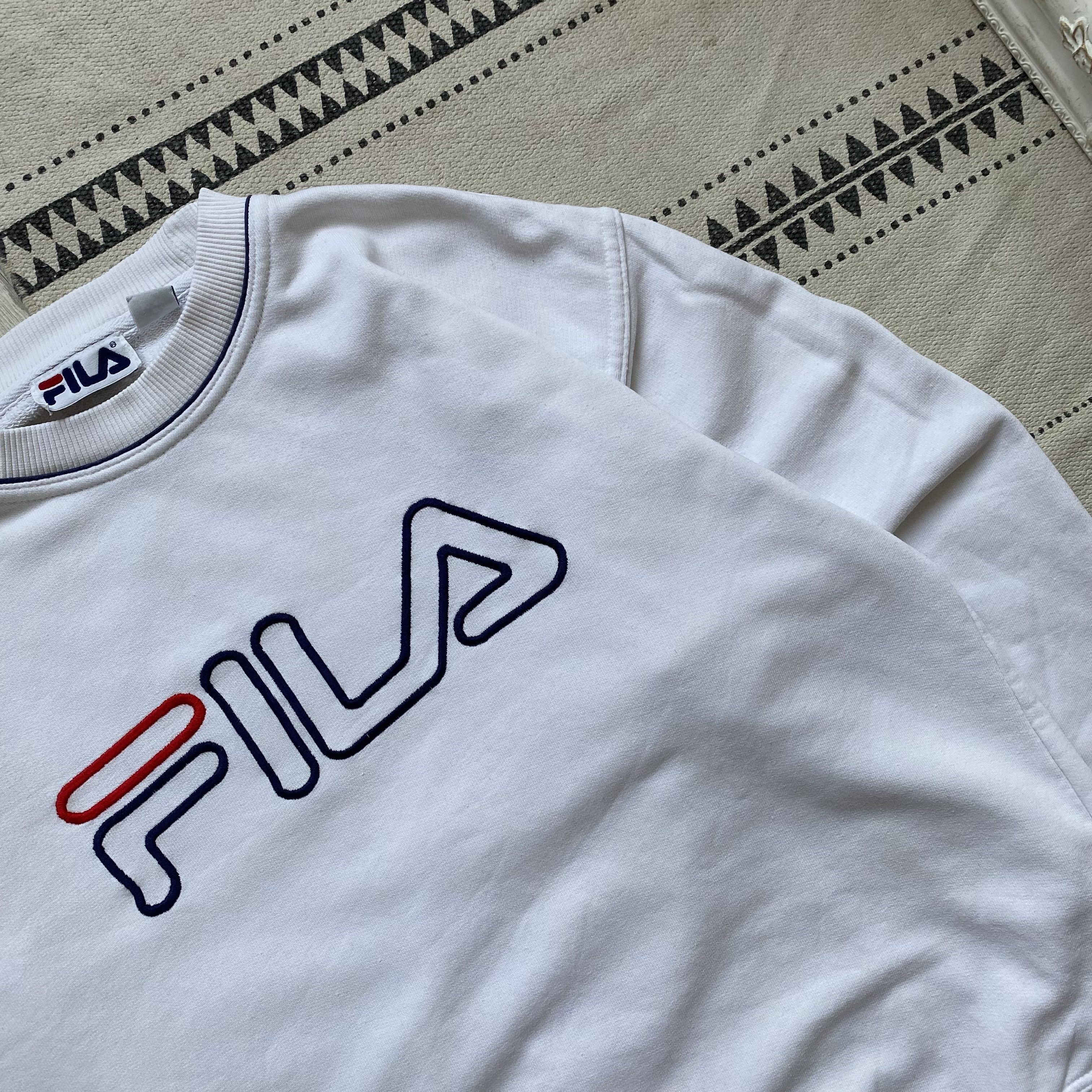Fila 🔥Vintage 90s Fila Italy Sweatshirt Boxy Fit Crewneck umbro Size US S / EU 44-46 / 1 - 4 Thumbnail