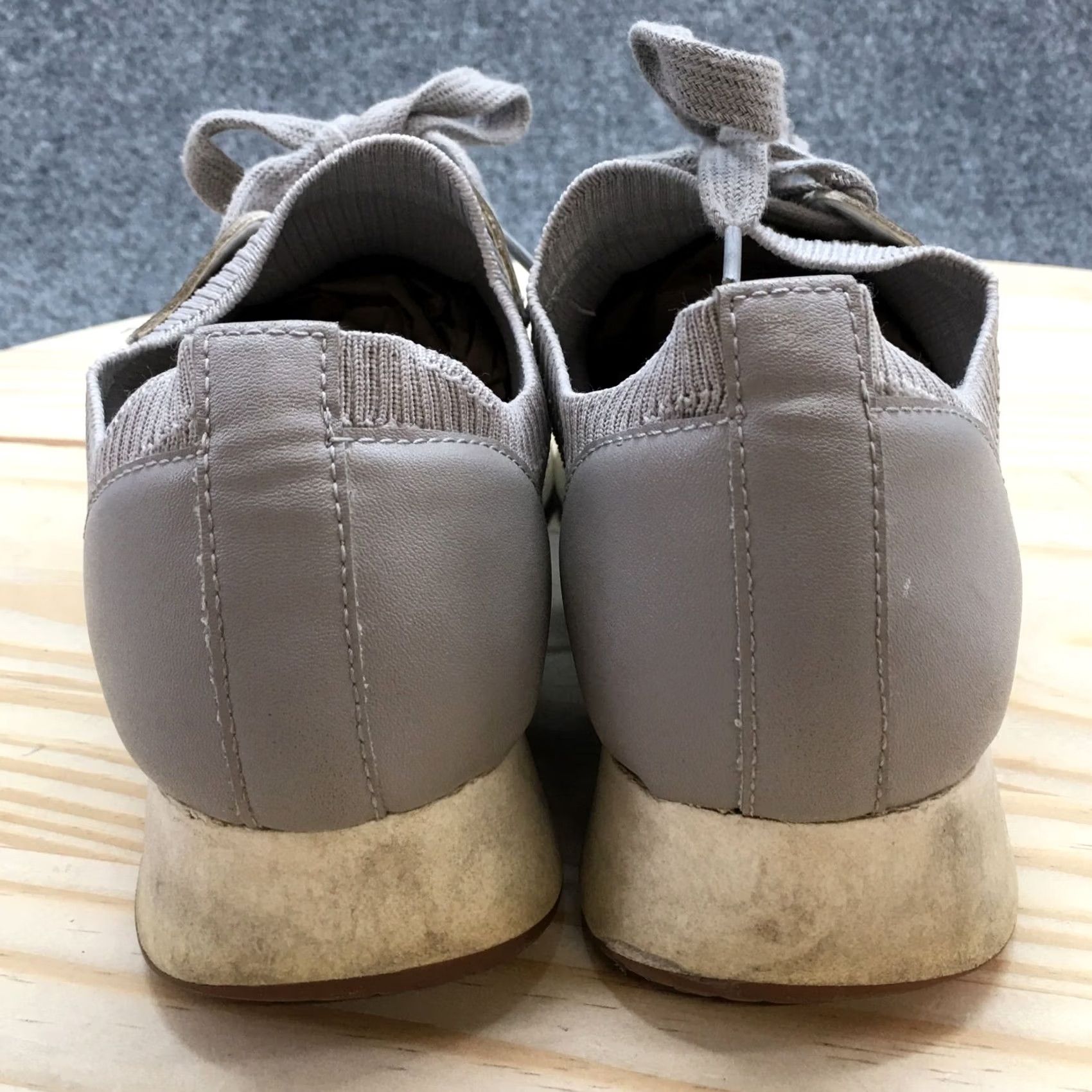 Banana Republic Banana Republic Shoes Womens 6 M Sporty Low Top Knitted Sneakers Gray Fabric Sneakers Gray Women Size M / US 6-8 / IT 42-44 - 5 Thumbnail