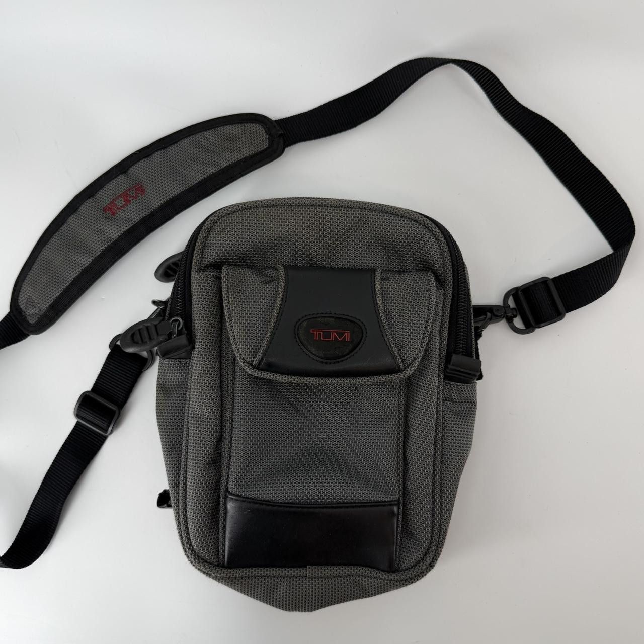 Tumi TUMI Leather & Canvas Unisex Shoulder Bag Size ONE SIZE - 1 Thumbnail