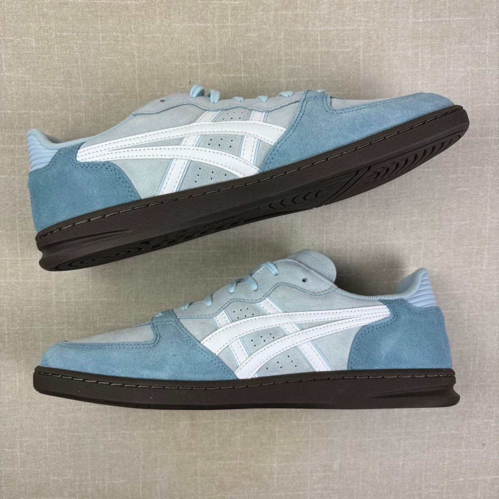 Asics 🦋 ASICS Skyhand OG “Light Blue White” 11.5M Size US 11.5 / EU 44-45 - 4 Thumbnail