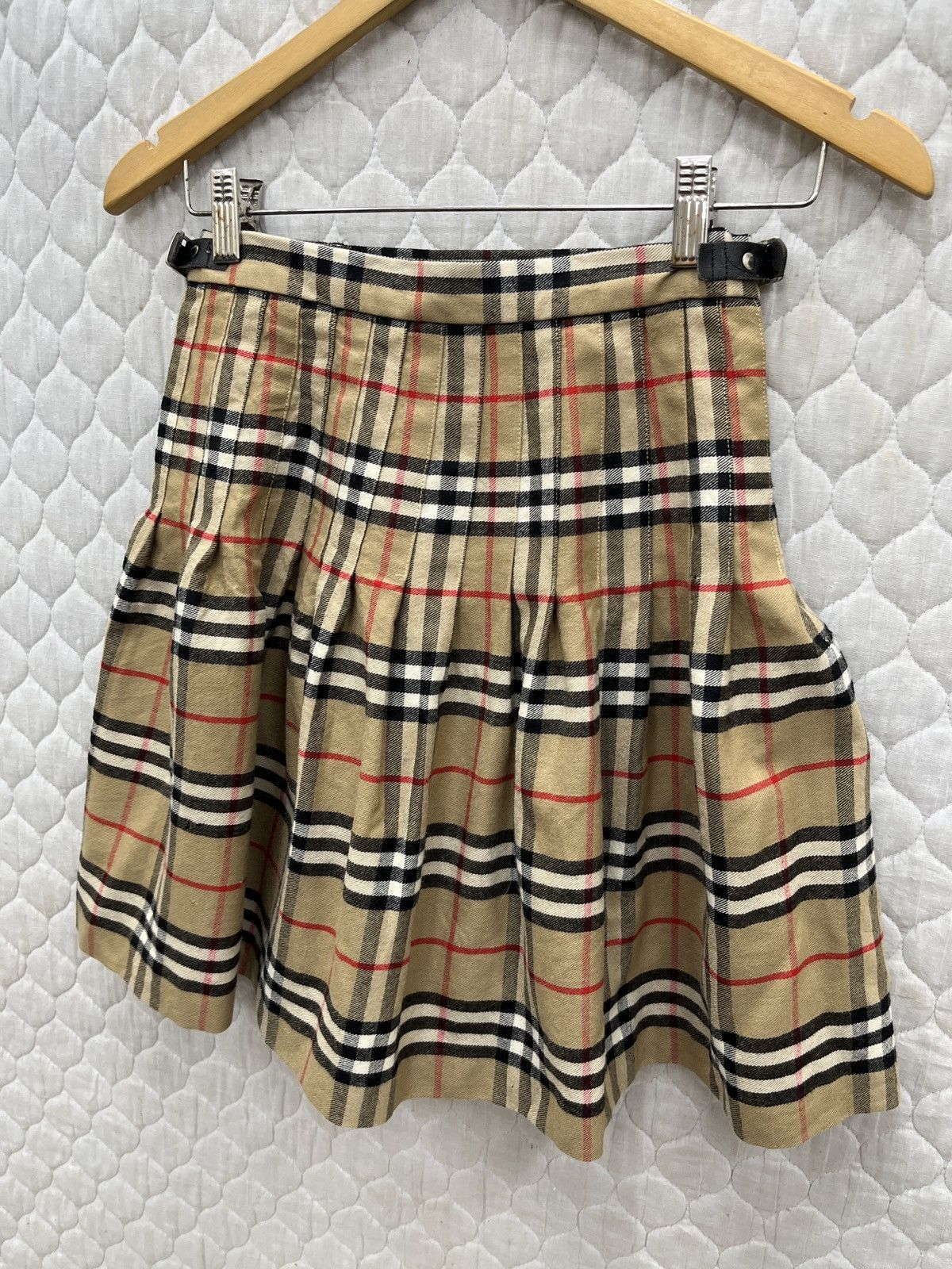 Burberry 🔥🔥🔥STEALS VTG BURBERRYS NOVA CHECK WOOL SKIRTS Size 25" / US 0 / IT 36 - 8 Thumbnail