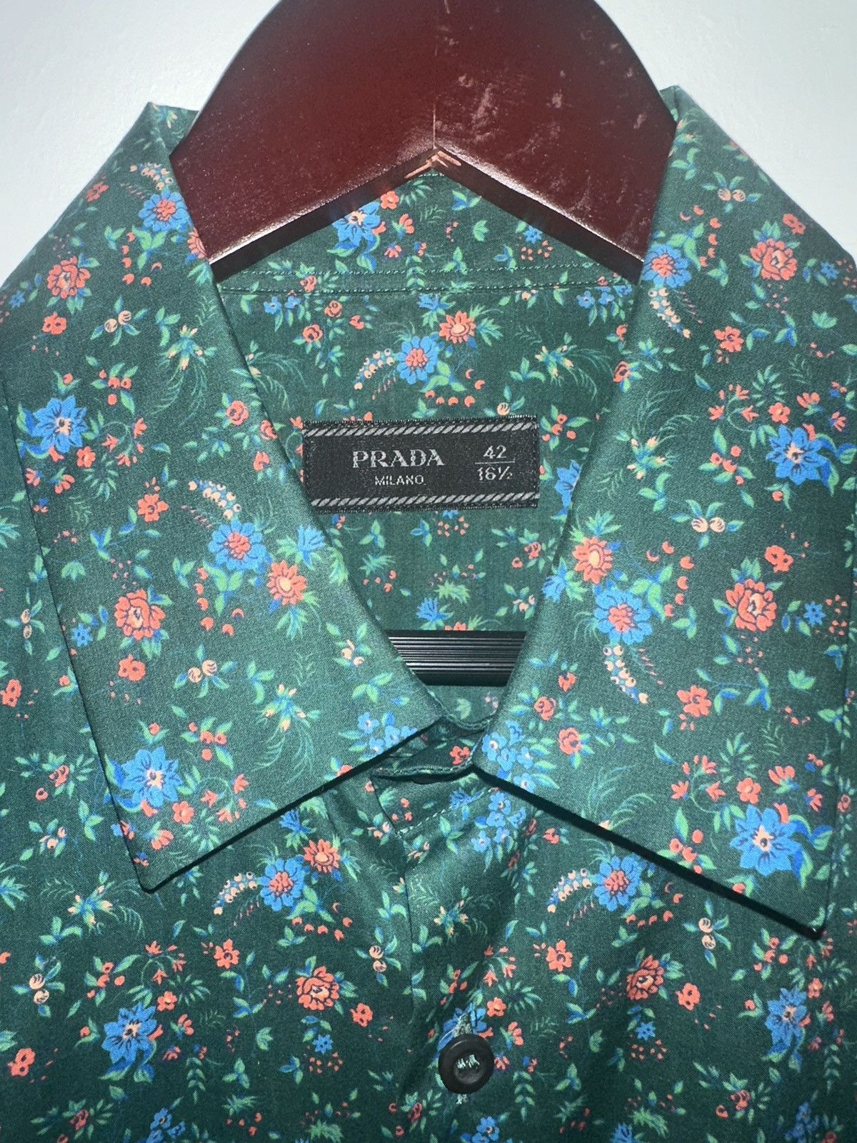 Prada PRADA BUTTON DOWN SHIRT - size 42/16.5 Size US L / EU 52-54 / 3 - 2 Thumbnail