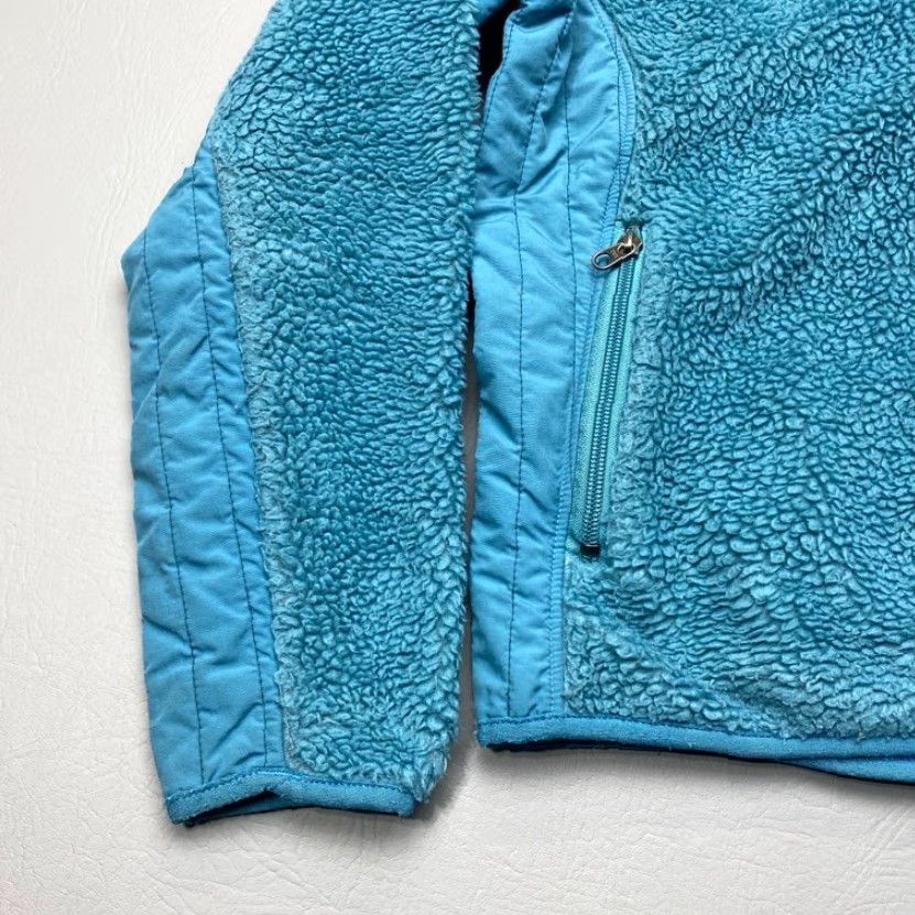 Patagonia VINTAGE? No, item not vintage per data. Title: Patagonia Women's Jacket Deep Pile Fleece Retro X Full Zip Aqua Sherpa Small 8129 Size S / US 4 / IT 40 - 3 Thumbnail
