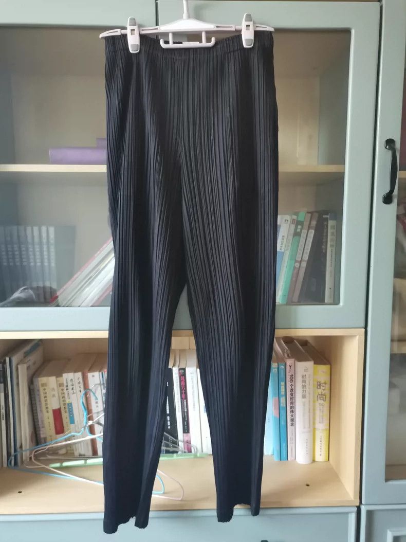 issey miyake size:5 Black pleated pants