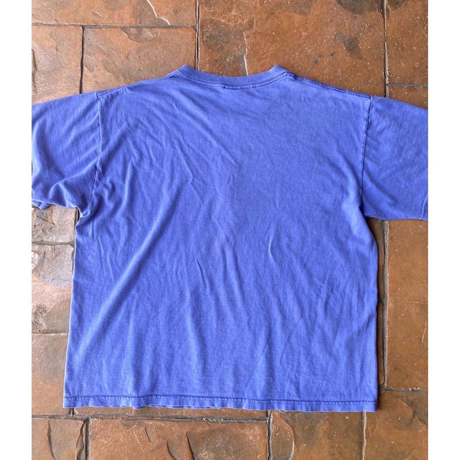 Vintage VINTAGE Six Flags Looney Tunes T-Shirt Bugs Bunny Taz Medium Blue Cotton Crew Neck Short Sleeve Men M Size US M / EU 48-50 / 2 - 3 Thumbnail
