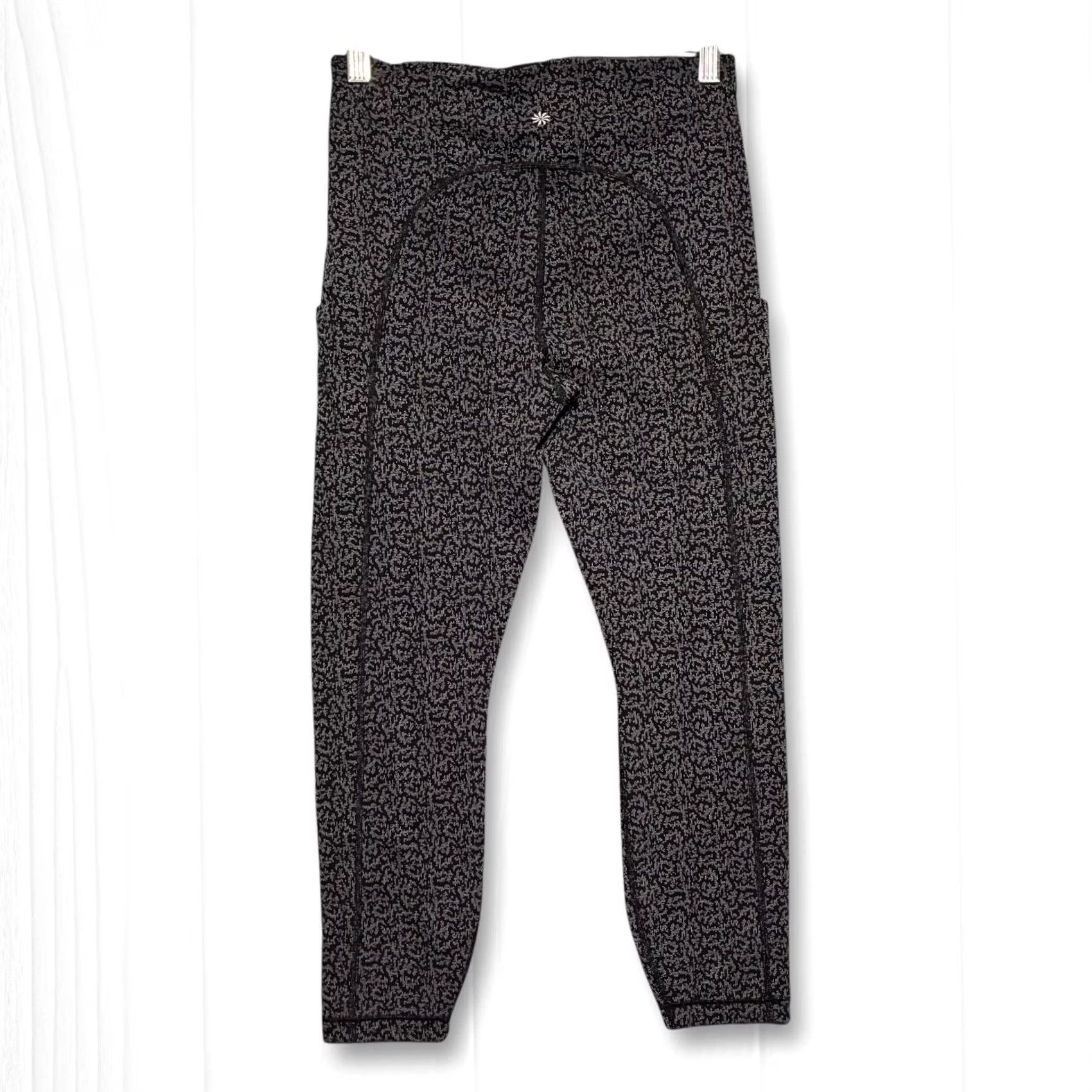 Athleta VINTAGE N/A Athleta Leggings Womens M Black Grey Textured 7/8 Tights with Pockets Activewear Running Gym Yoga Compression Shadowed Size 32" / US 10 / IT 46 - 2 Thumbnail