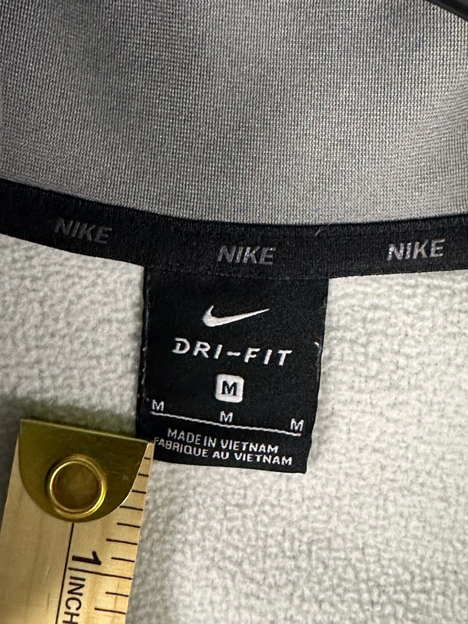 Nike Nike Pullover Mens M Dri-FIT Quarter Zip Heather Gray Long Size US M / EU 48-50 / 2 - 5 Thumbnail