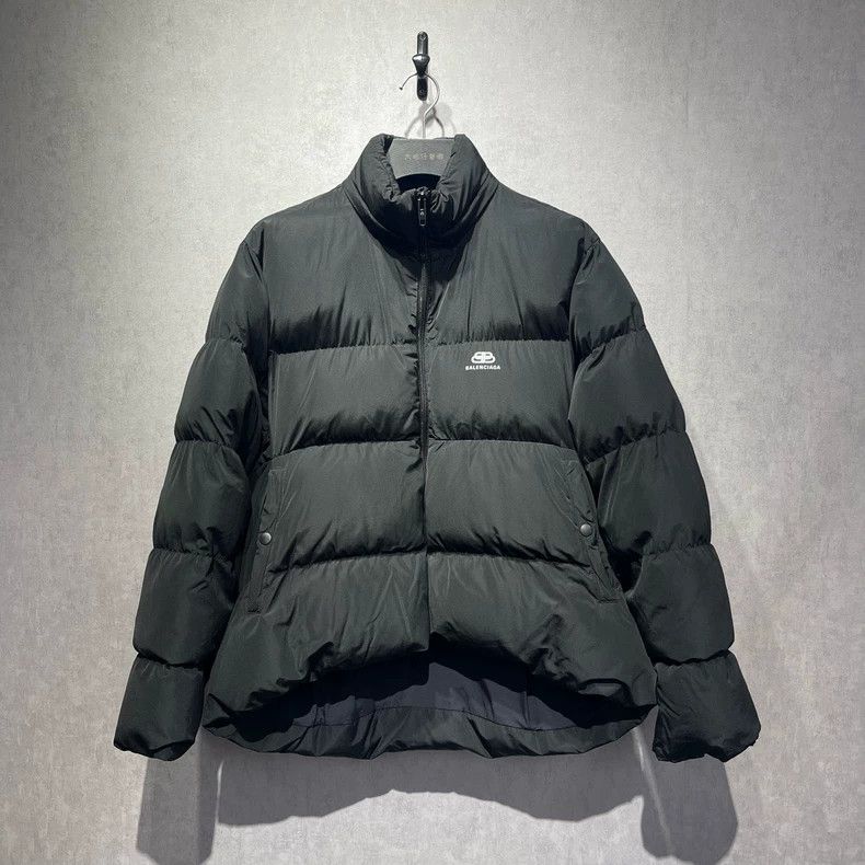 Balenciaga Balenciaga size 36 Black short down jacket 2502-Nextarrow Size US M / EU 48-50 / 2 - 1 Thumbnail