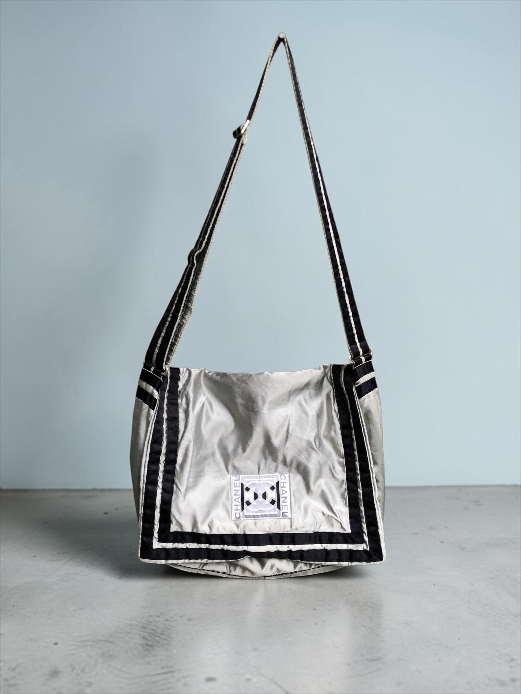 Chanel CHANEL VIP GIFT - DUFFLE BAG | Grailed