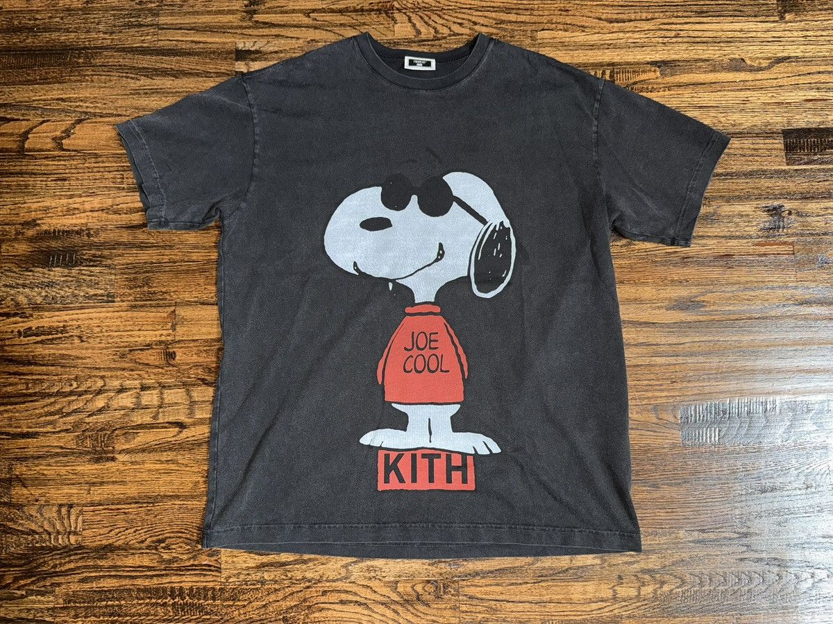 Kith × Peanuts Kith x Peanuts Snoopy DJ Vintage Tee Large | Grailed