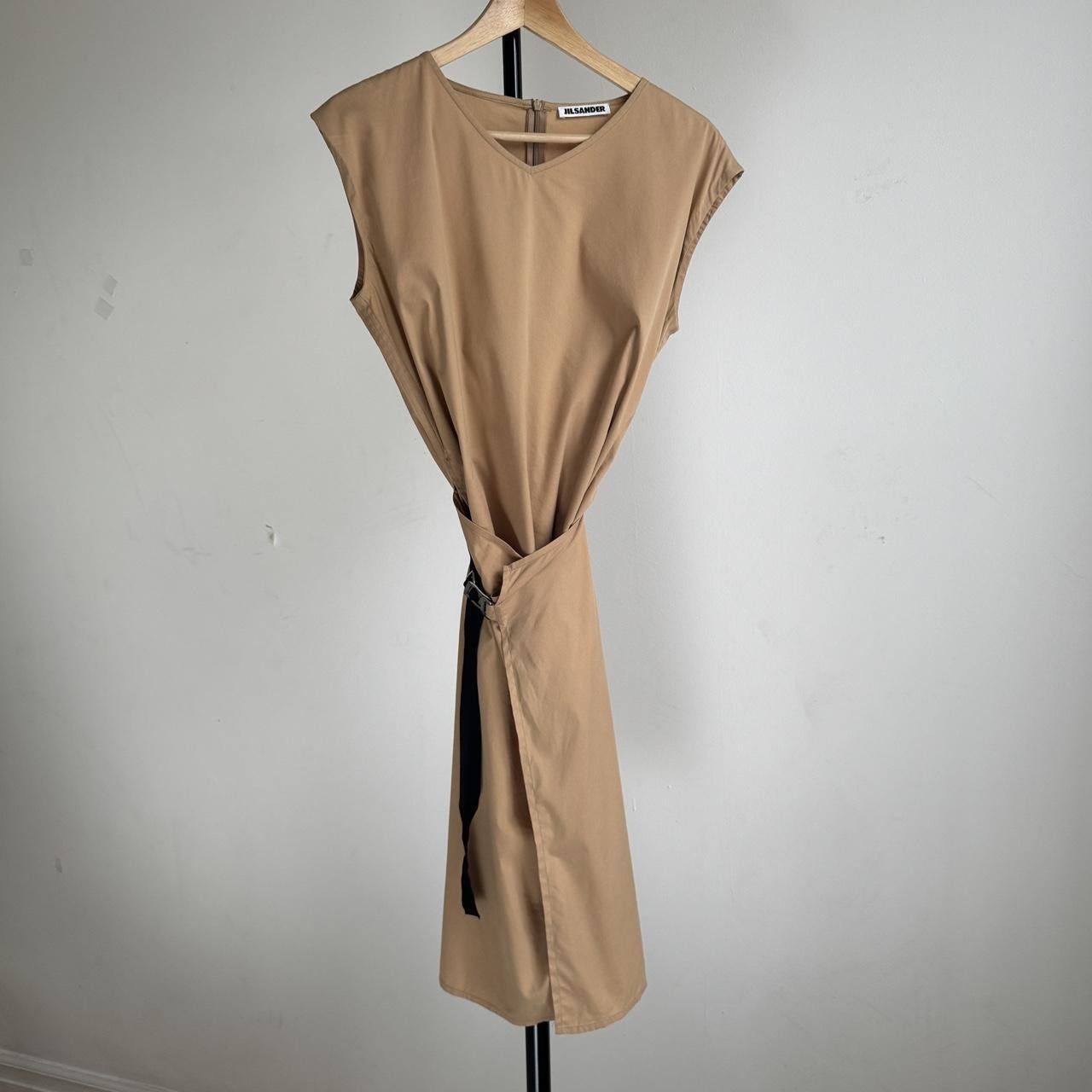Jil Sander JIL SANDER VINTAGE tan dress with black belt. Size M / US 6-8 / IT 42-44 - 1 Thumbnail