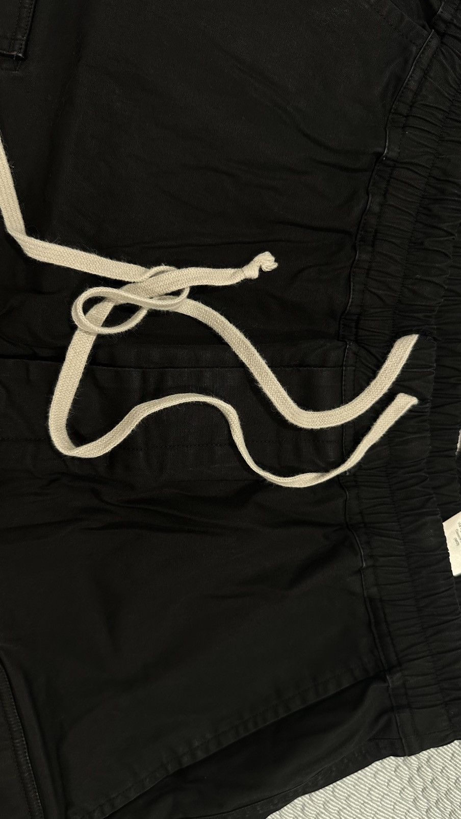 Rick Owens RICK OWENS Cropped Cargo Previous price: $836 Size US 36 / EU 52 - 6 Thumbnail