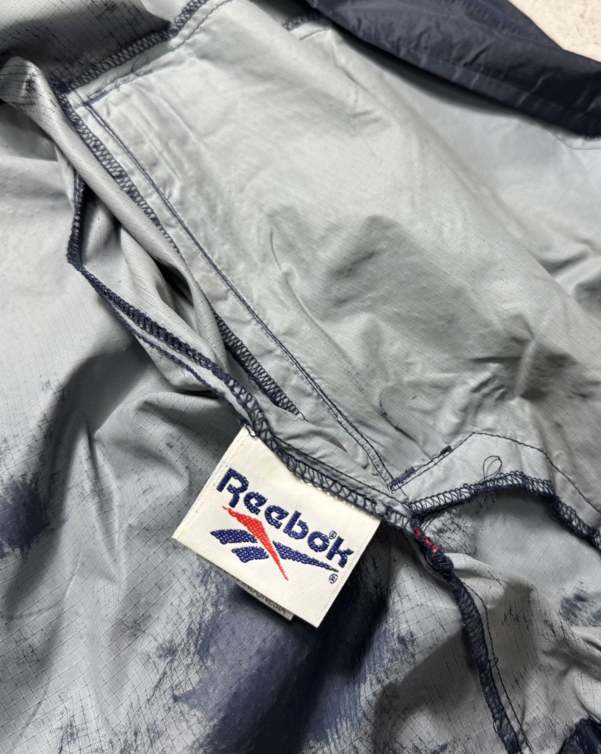Reebok Reebok FC Liverpool Nylon Jacket Vintage 90s Rare Carlsberg Size US S / EU 44-46 / 1 - 11 Thumbnail