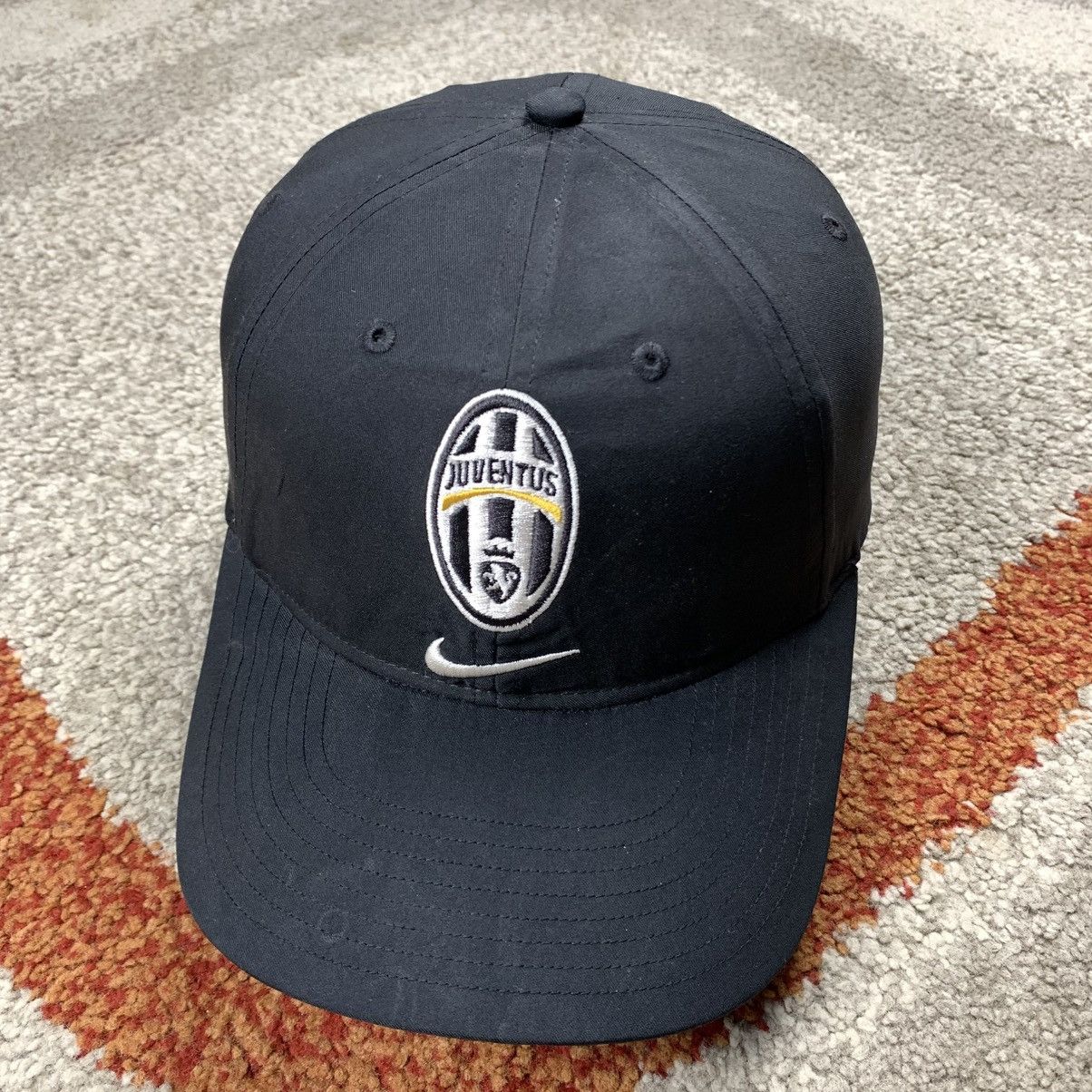 Nike NIKE JUVENTUS FC BLACK CAP VINTAGE 2000's Size ONE SIZE - 2 Thumbnail