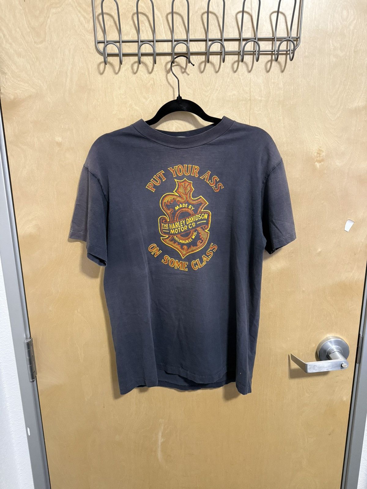 Harley Davidson 80’s Smoked out/faded Harley Size. L Size US L / EU 52-54 / 3 - 1 Thumbnail