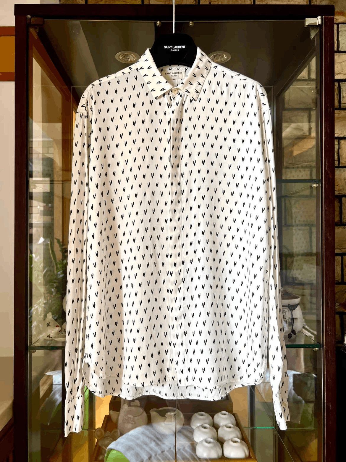 Saint Laurent Paris Sz 38 Saint Laurent Paris 18SS Runway V Pattern Shirt-2507 Size US M / EU 48-50 / 2 - 7 Thumbnail