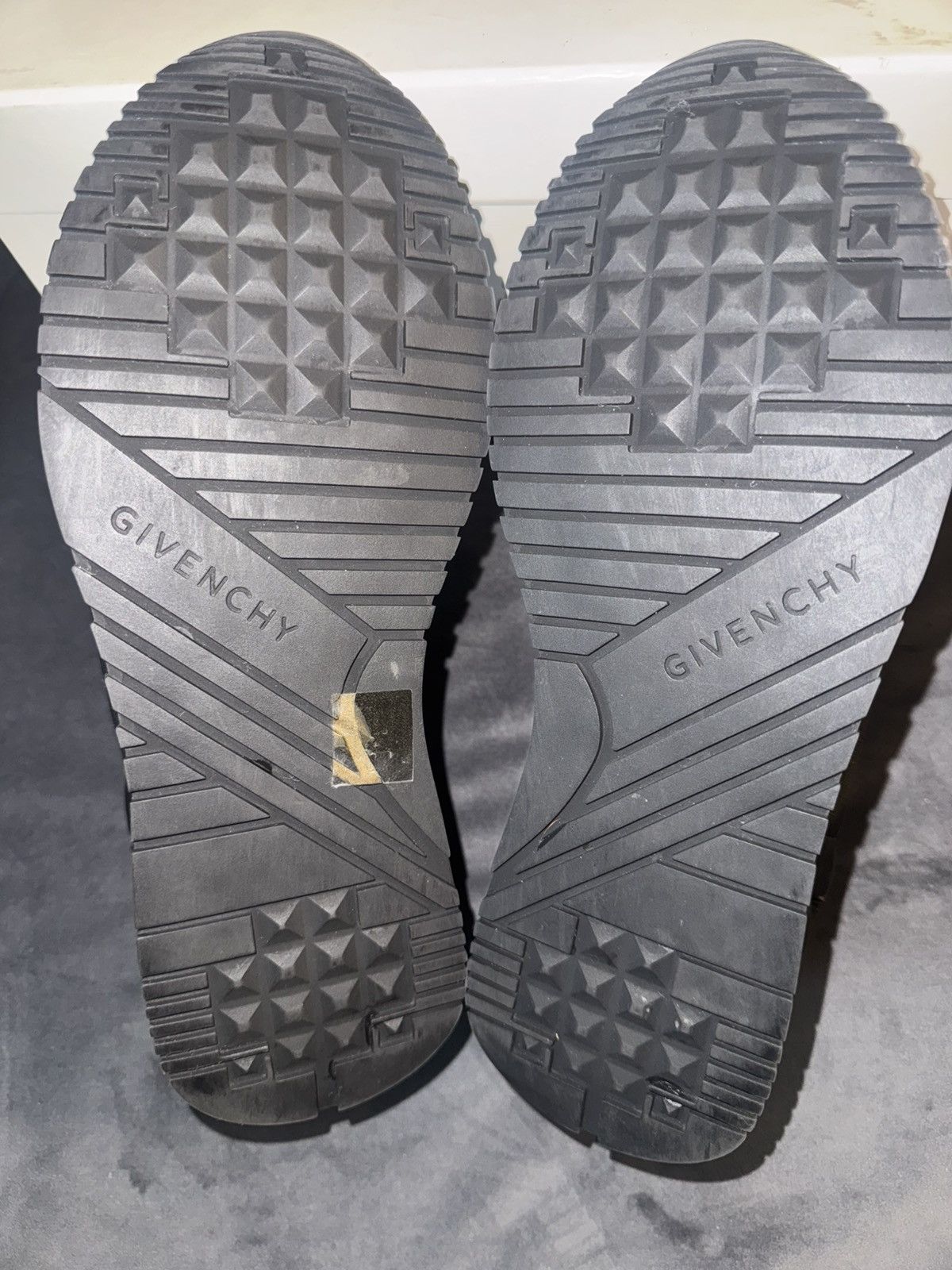 Givenchy Givenchy ‘Black/White/Red’ Active Elastic Runners Size 40EU Size US 7 / EU 40 - 9 Thumbnail