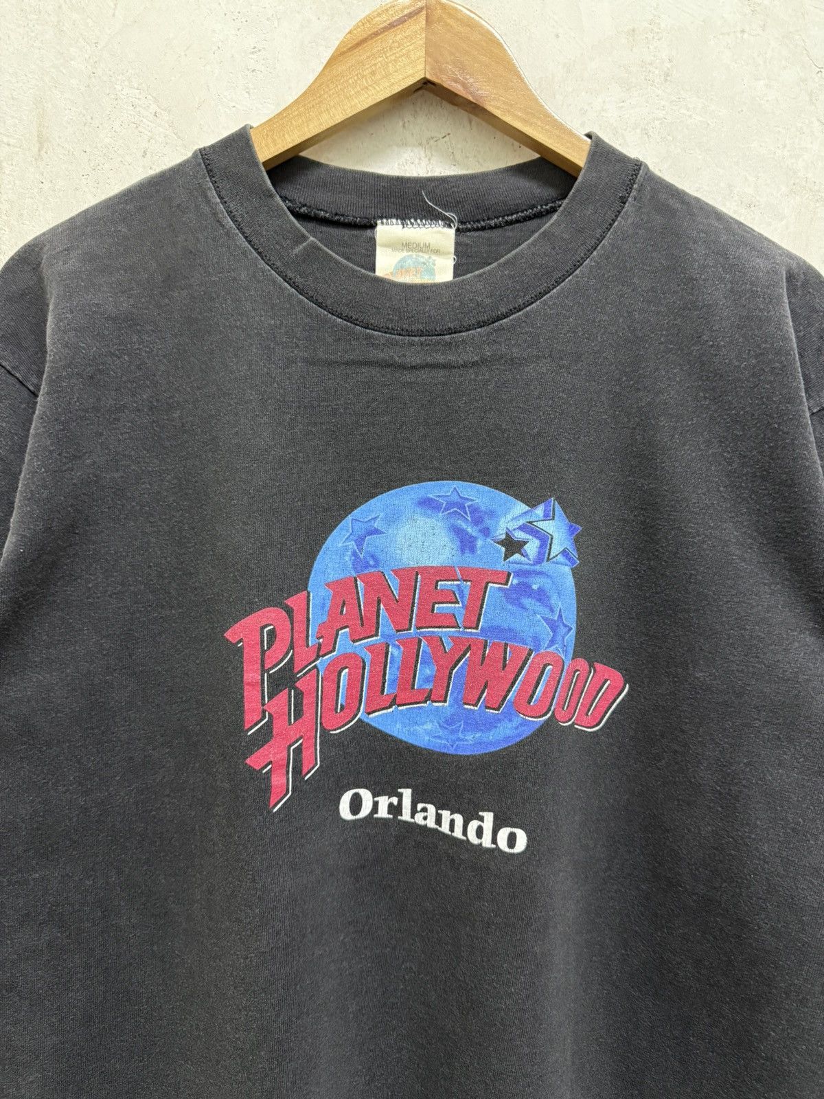 Vintage Vintage 90s Planet Hollywood Orlando Faded T-Shirt Size US M / EU 48-50 / 2 - 2 Thumbnail