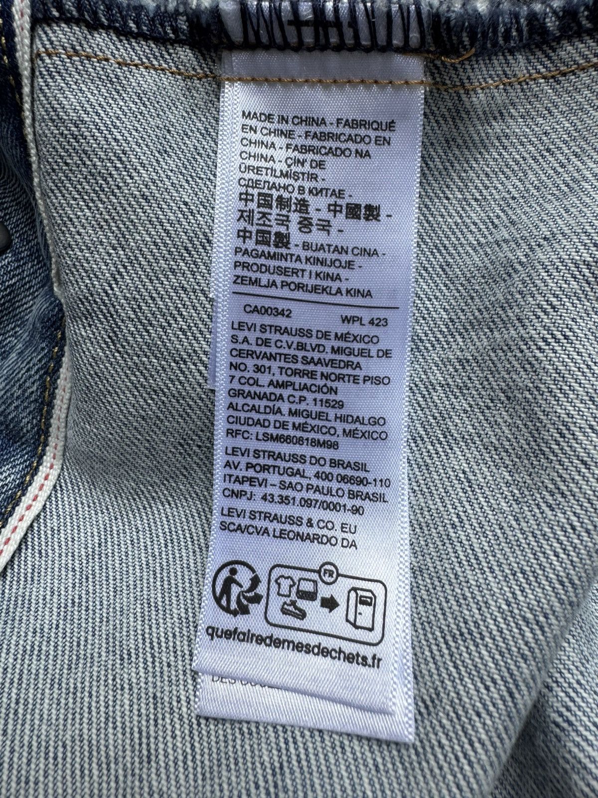 Levi's × Nike Levi's x Nike Denim Trucker Jacket Medium Wash Size US XL / EU 56 / 4 - 10 Thumbnail