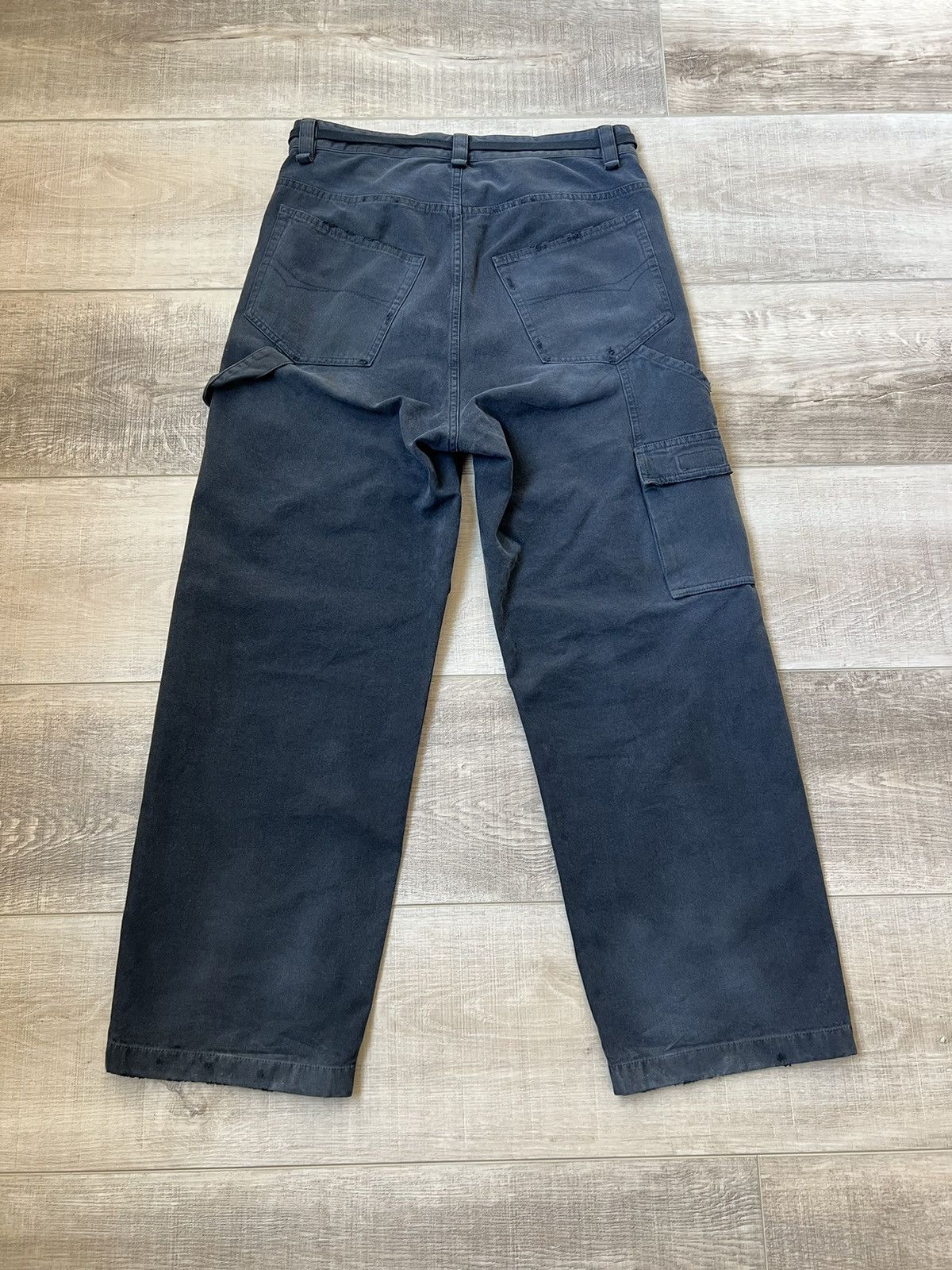 Balenciaga Balenciaga Fall23 Cropped skater pants Size US 28 / EU 44 - 5 Thumbnail