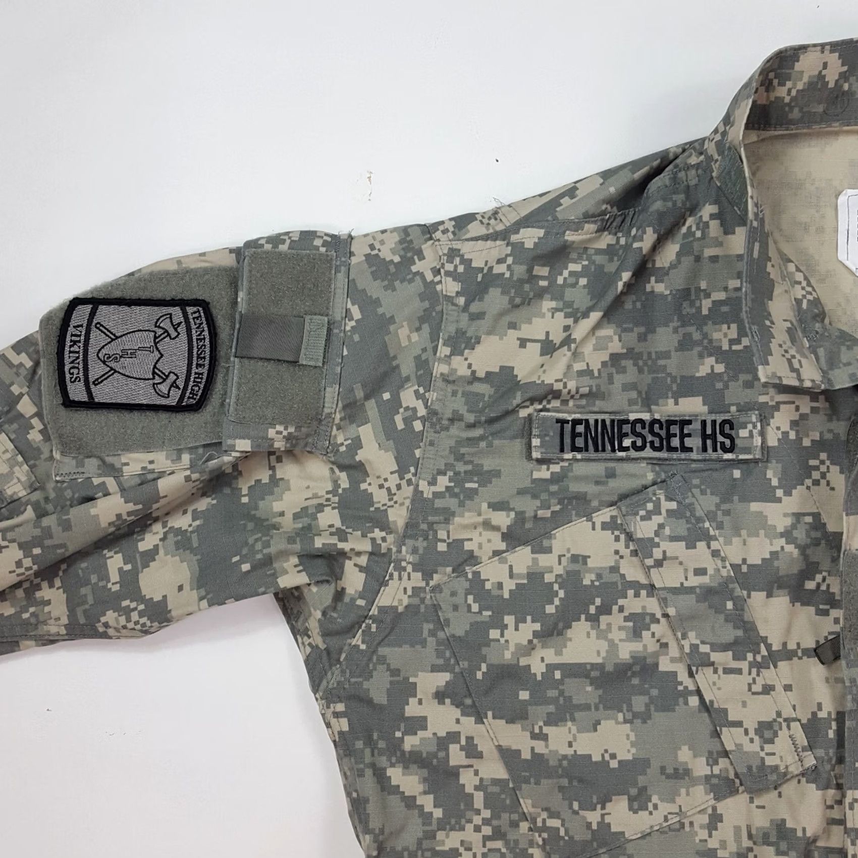 Vintage VINTAGE Army Digital Camo Military Patch Men's M Short Jacket Field Coat Zip Up Size US 31 - 5 Thumbnail
