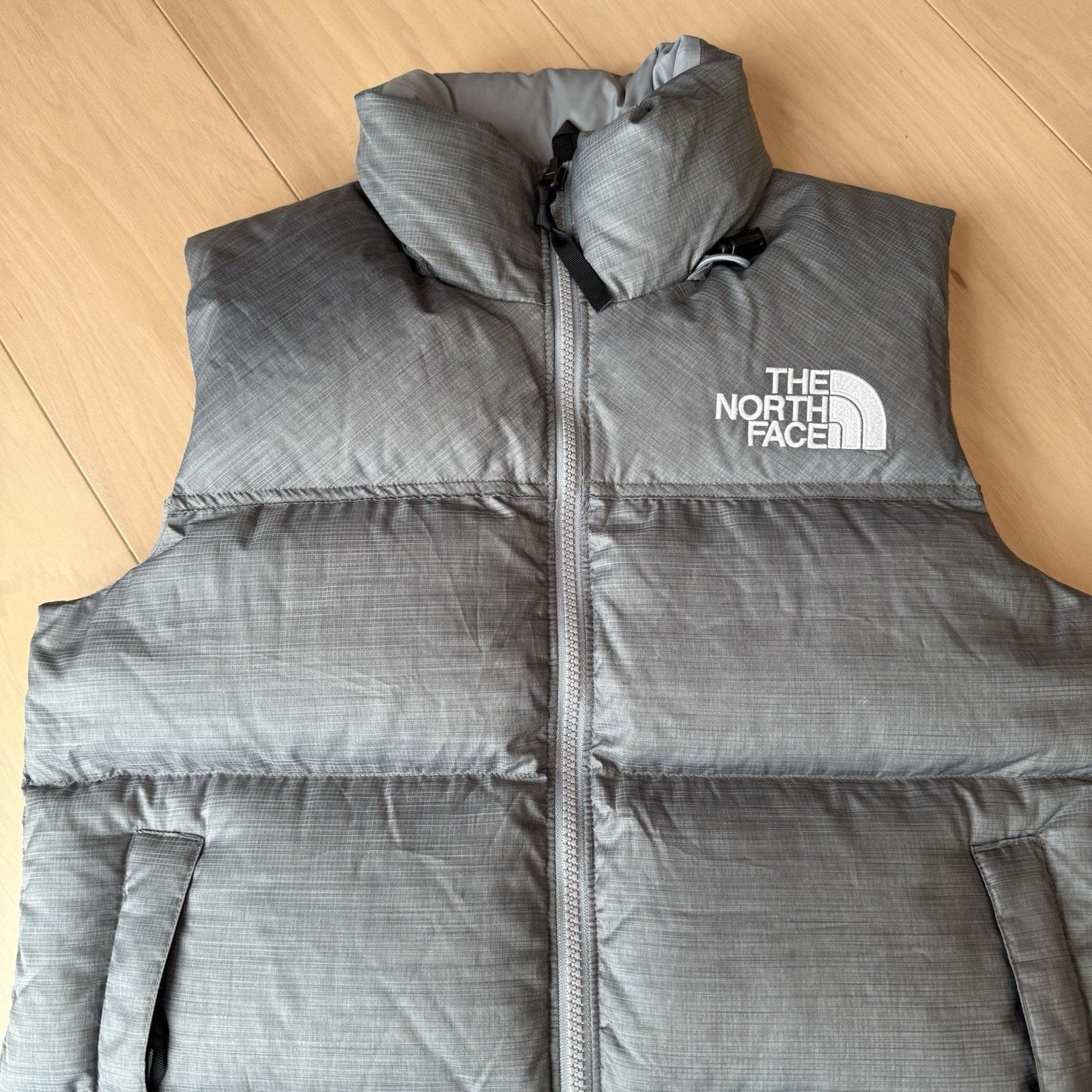 The North Face North Face 700 Vest Women's Small Goose Down Insulated Size S / US 4 / IT 40 - 3 Thumbnail