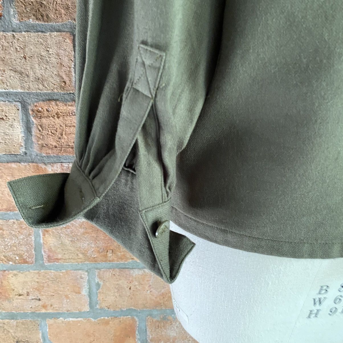Karl Lagerfeld Karl Lagerfeld Khaki Asymmetrical Button Shirt Size M / US 6-8 / IT 42-44 - 16 Thumbnail